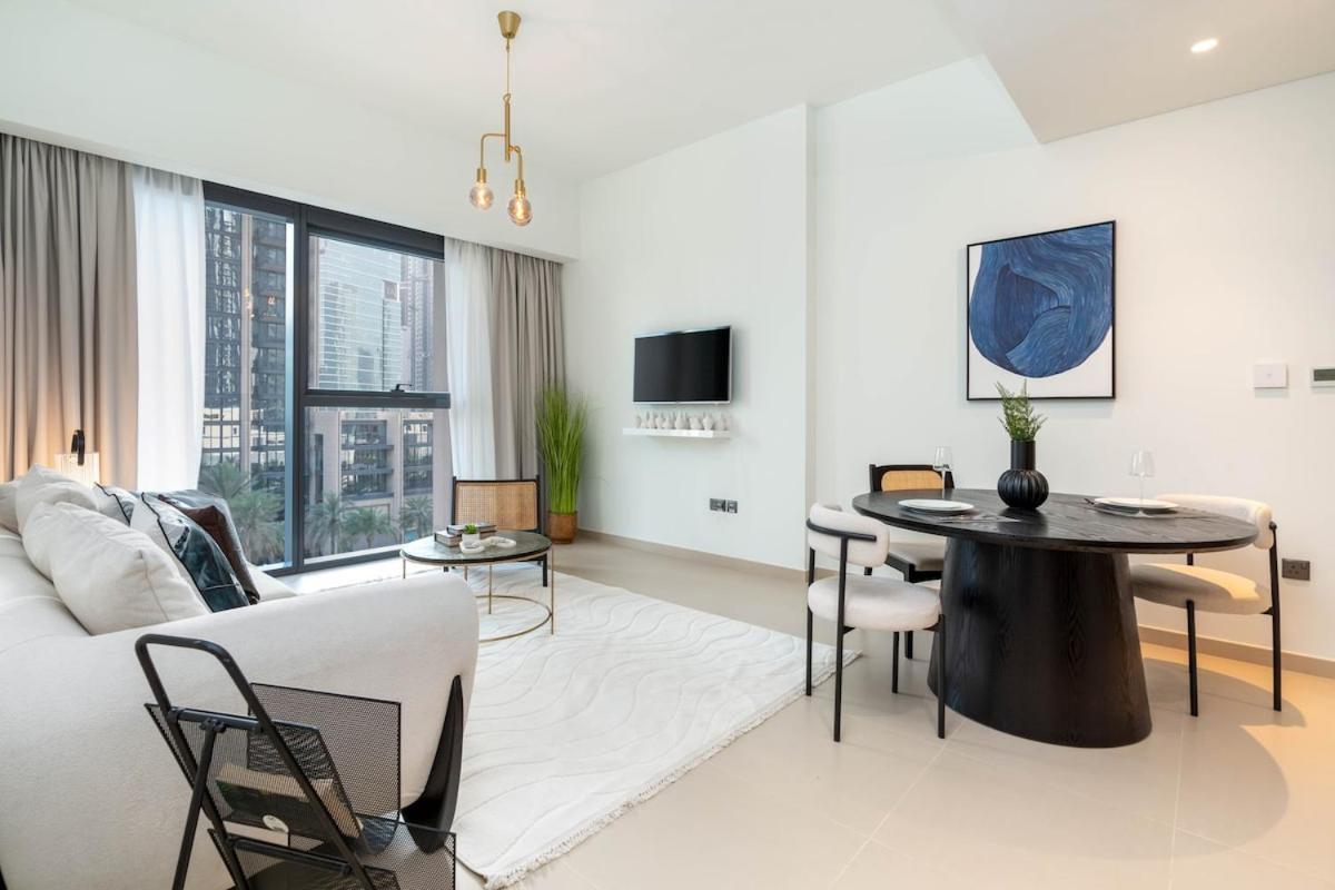 Brand New Stylish 1 Bed Next To Burj Khalifa By Boulevard * Dubái