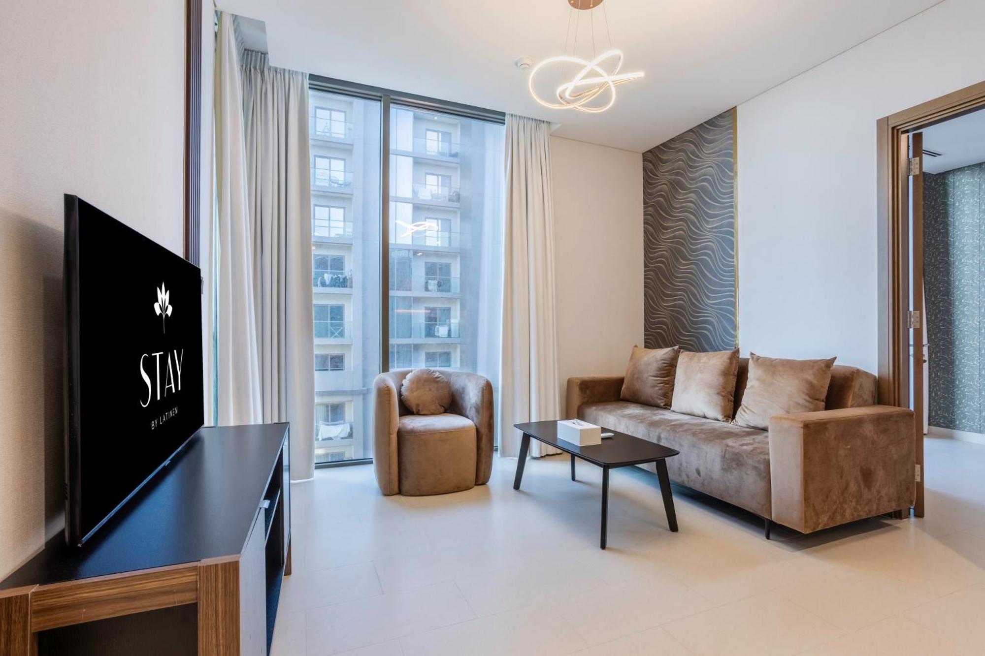 By Latinem Luxury 1br Study Cv A2712 Near Downtown * Dubai