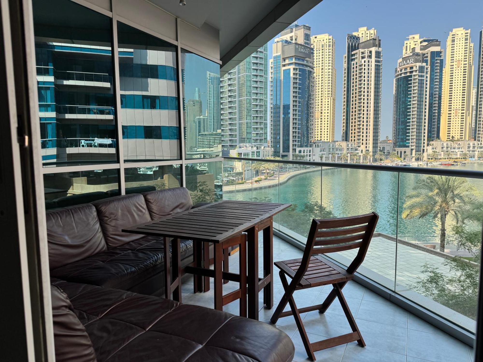 Stylish Marina View Apartament