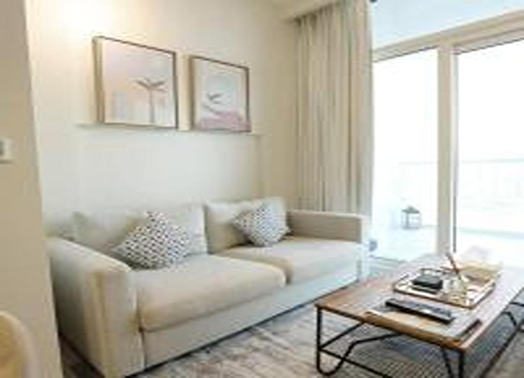 Brown Stone - & Canal View Reva Apartment