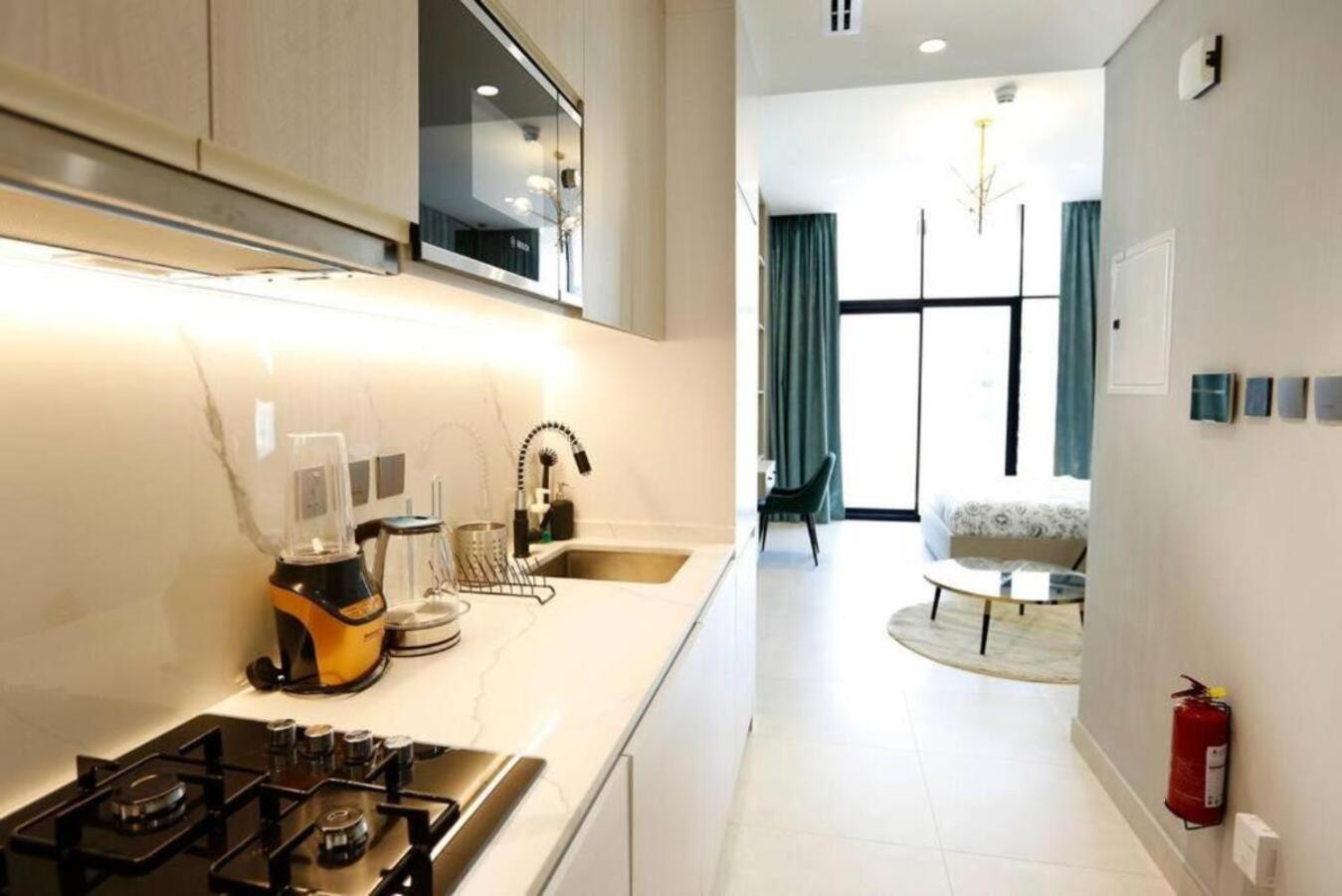 Brown Stone - Gardens Metro Station Westwood Apartamento *