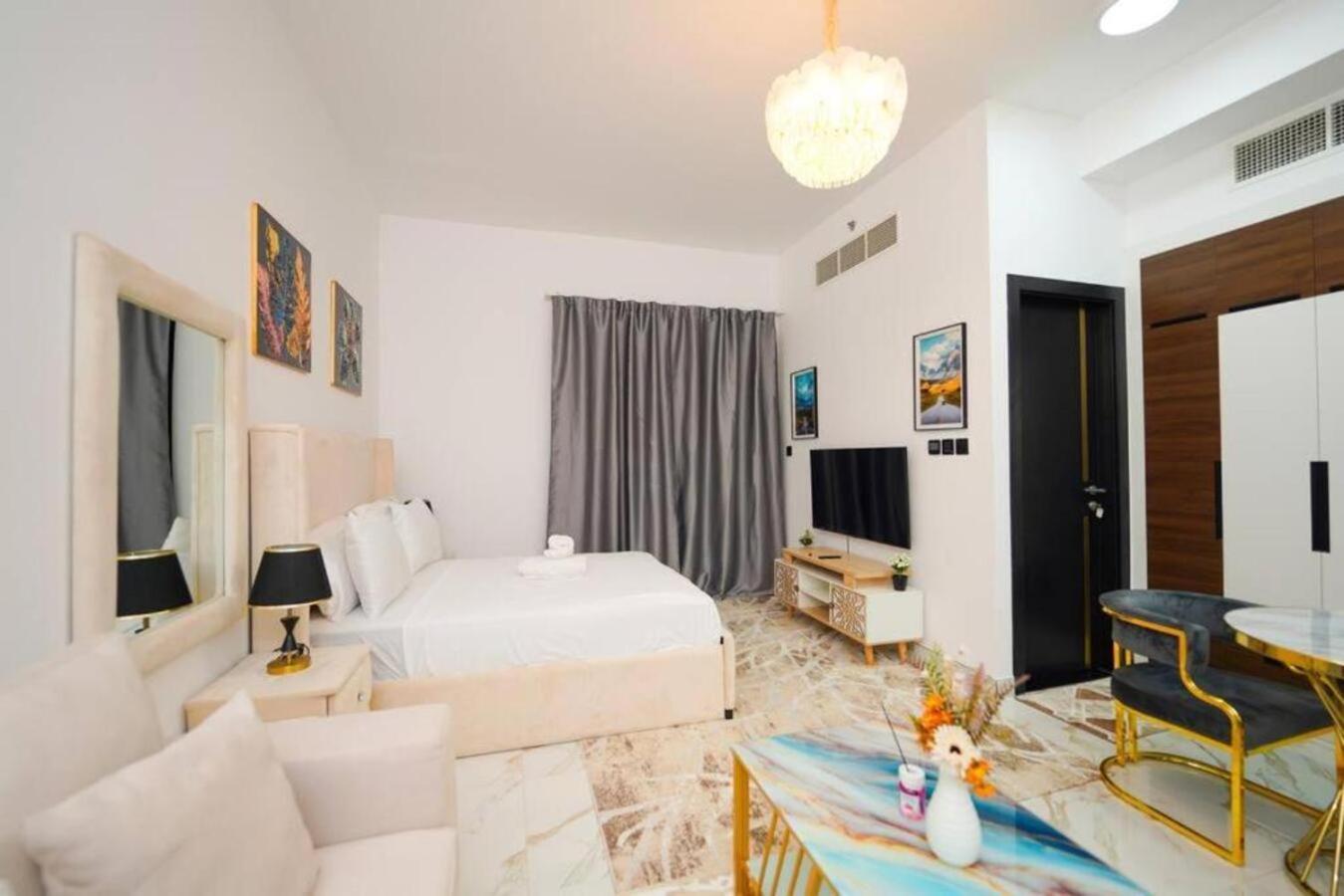 Brown Stone - Dragon Mart International Apartamento *
