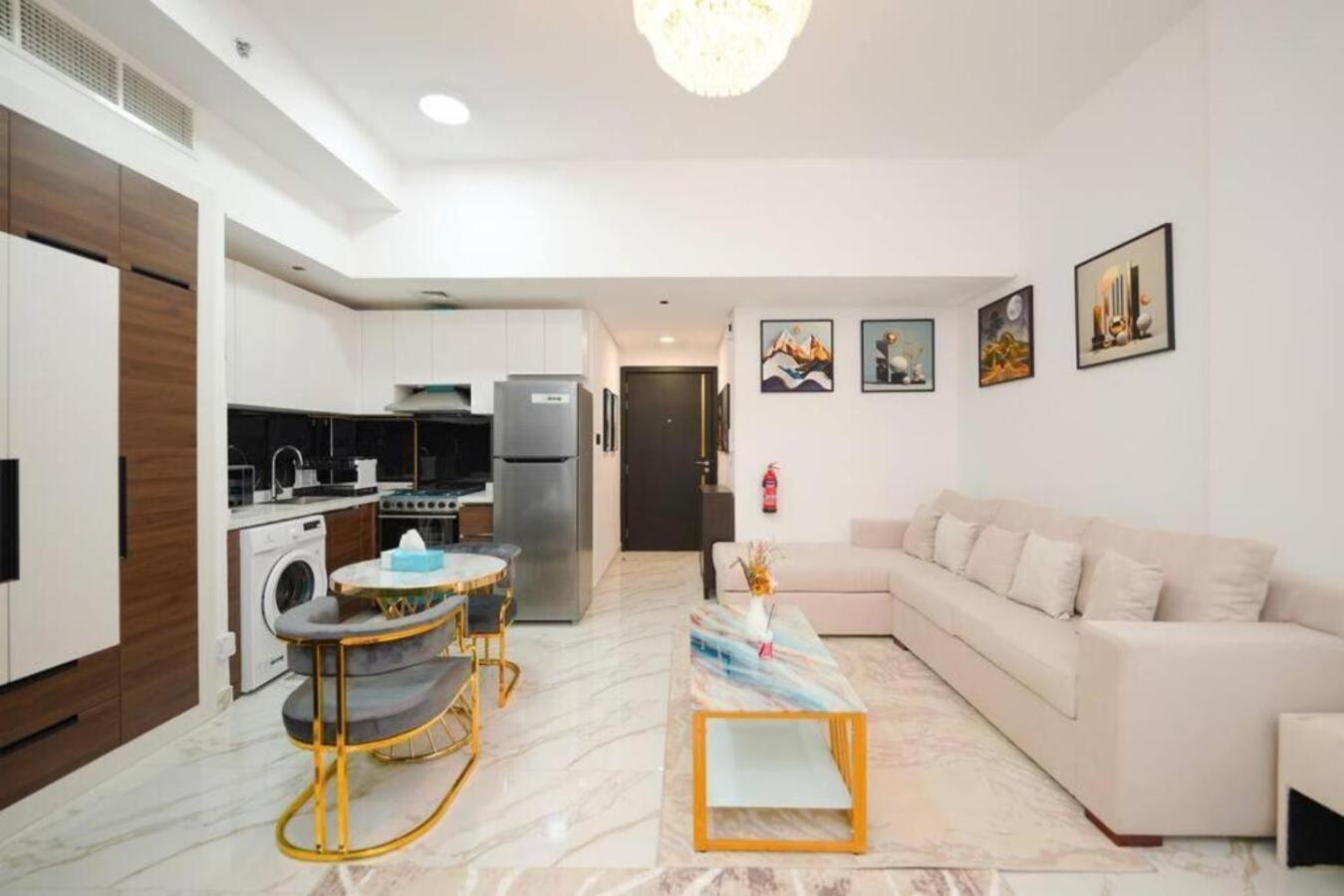 Apartamento Brown Stone - Dragon Mart International