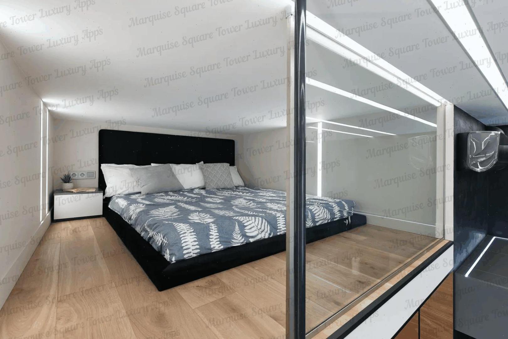 Marquise Square Tower Luxury App's Hotel *