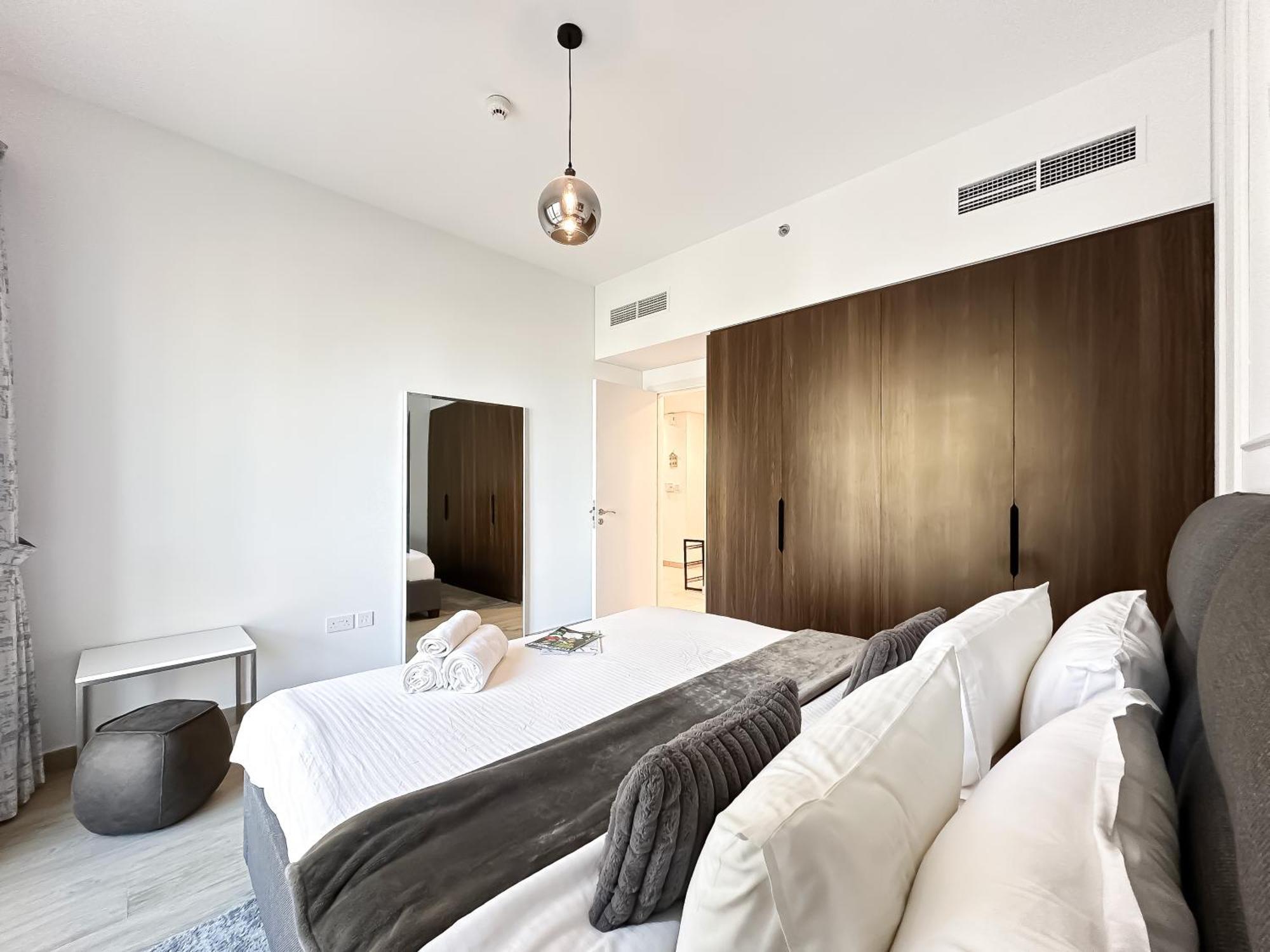 Trophy Celestial Shores Condo1br With Burj Alarab Views In Madinat Jumeirah Living