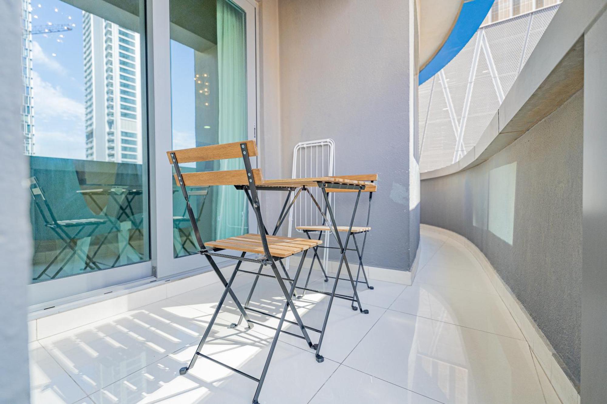 Escape24 - Vogue 1br Near Burj Khalifa And Mall Downtown Appartement Dubaï