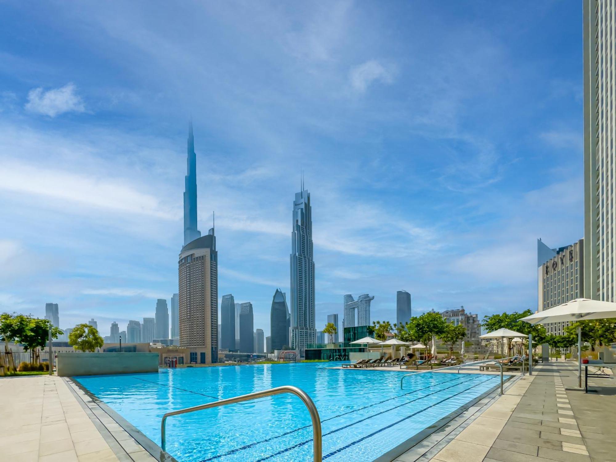 New Luxurious 2br Between Difc & Downtown Difc View