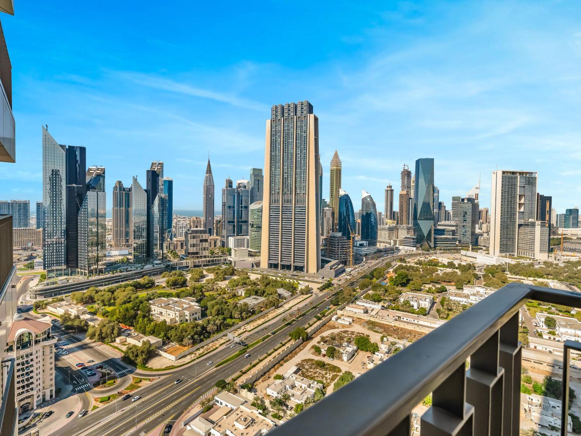 New Luxurious 2br Between Difc & Downtown Difc View *