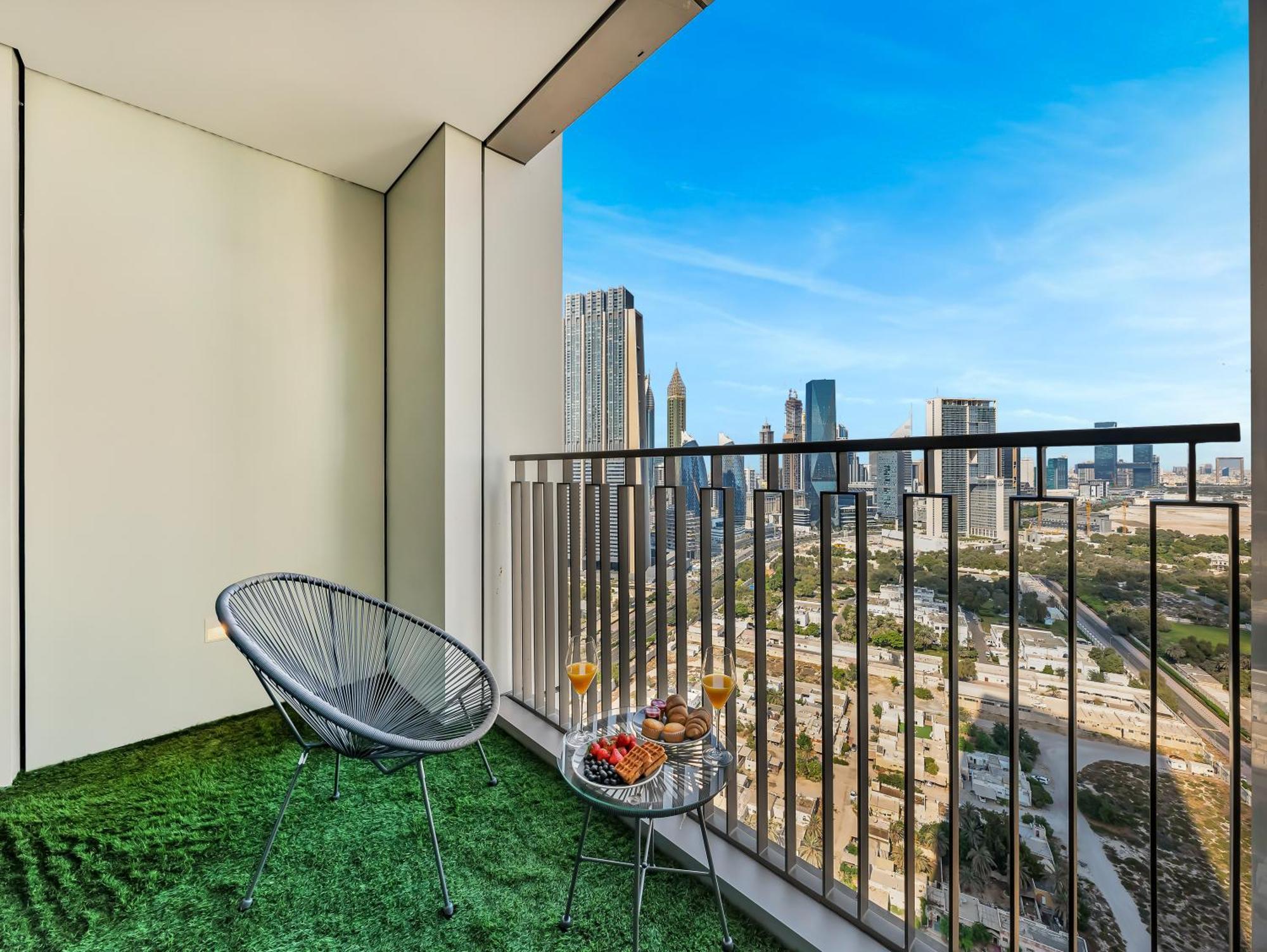 Lägenhet New Luxurious 2br Between Difc & Downtown Difc View Dubai