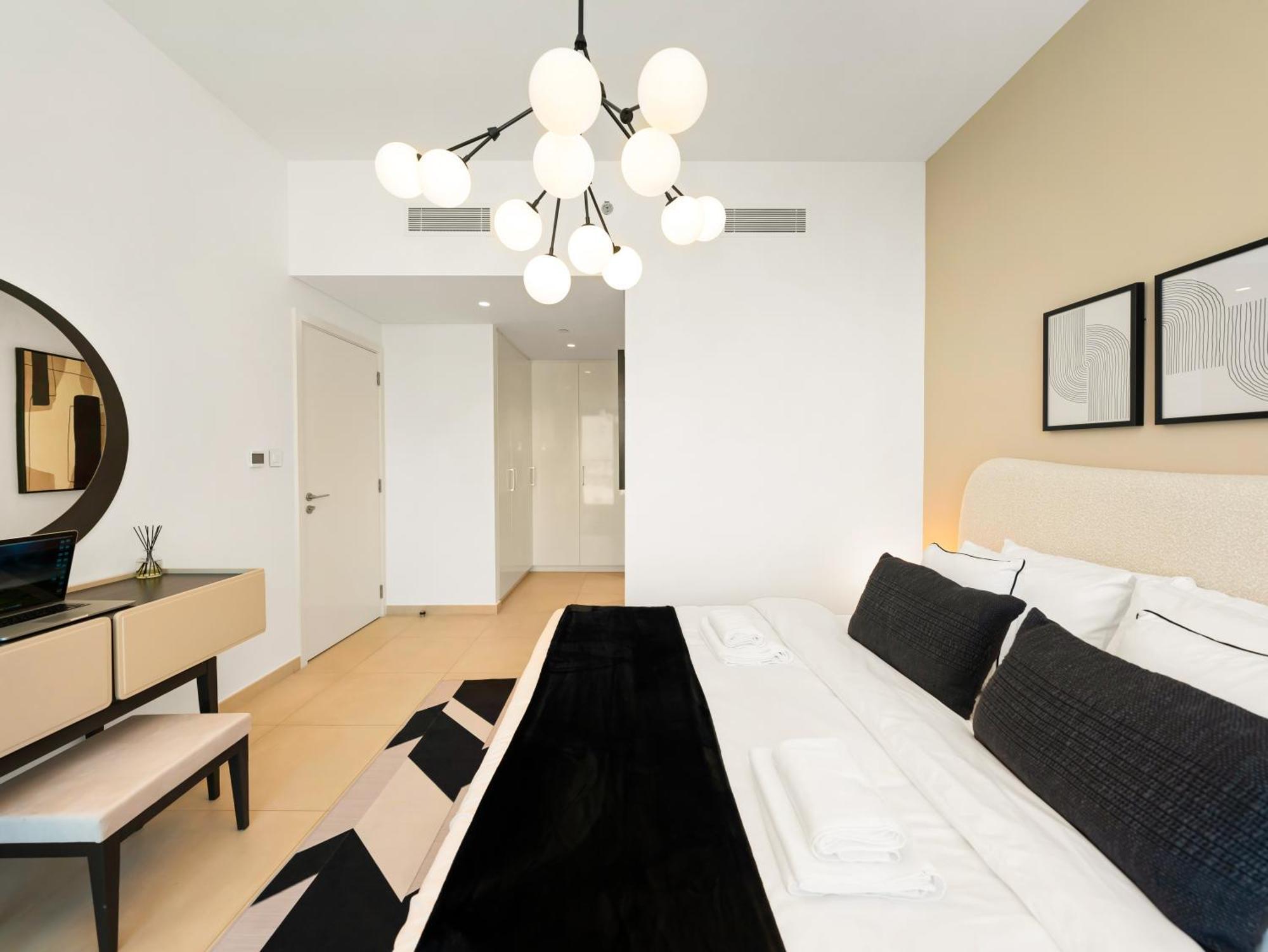 New Luxurious 2br Between Difc & Downtown Difc View Lägenhet