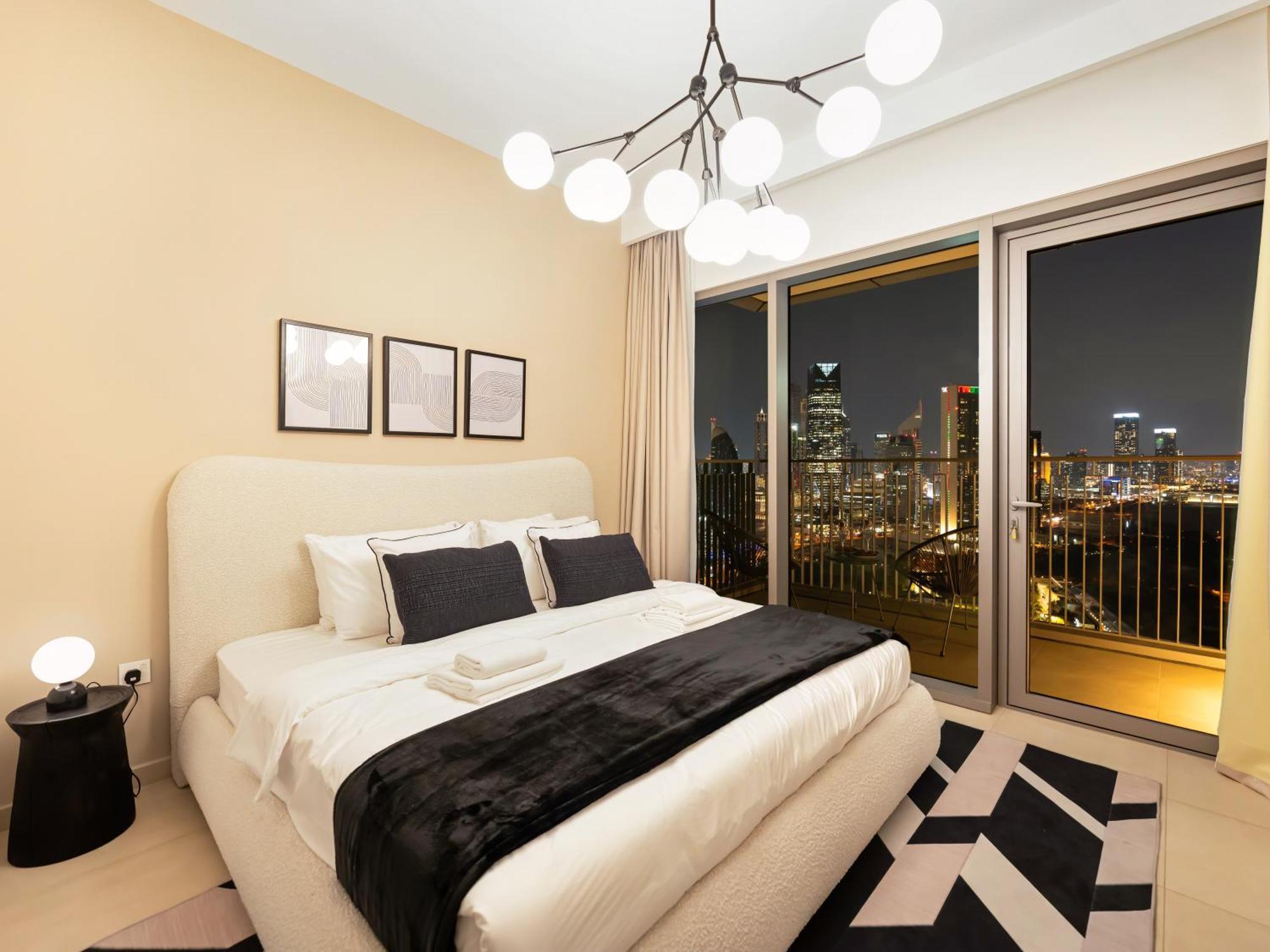 New Luxurious 2br Between Difc & Downtown Difc View *