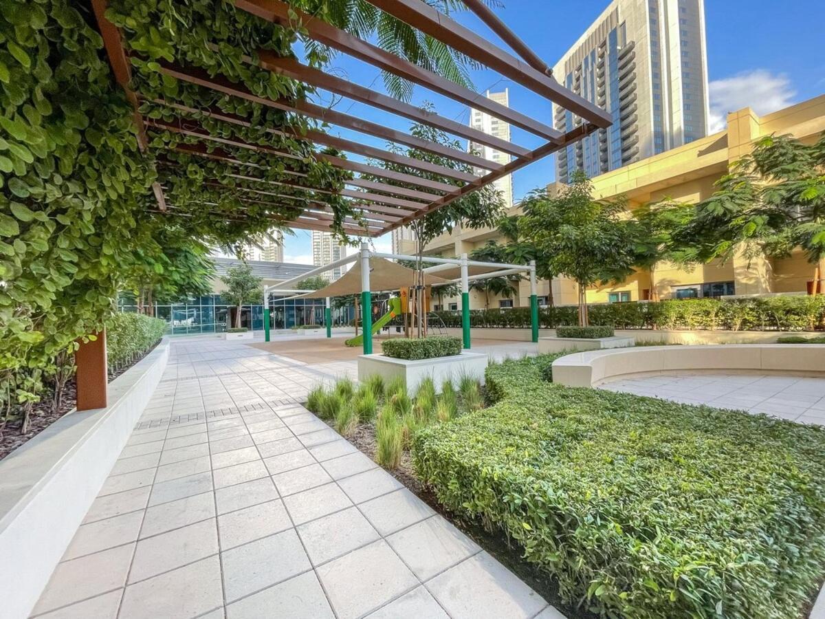 Stylish Cozy 3-bedroom With Harbour Views In Creek Harbour Appartement