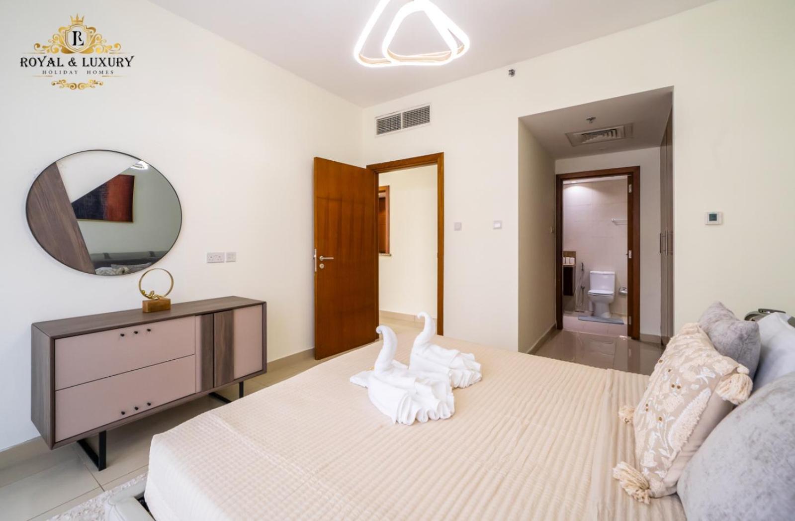 Appartement Chic 1-bedroom Haven In Standpoint A Tower, Downtown Dubaï