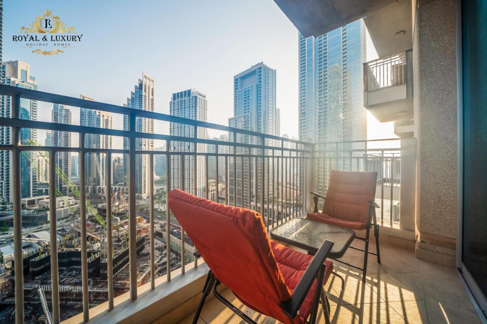Chic 1-bedroom Haven In Standpoint A Tower, Downtown Appartement *