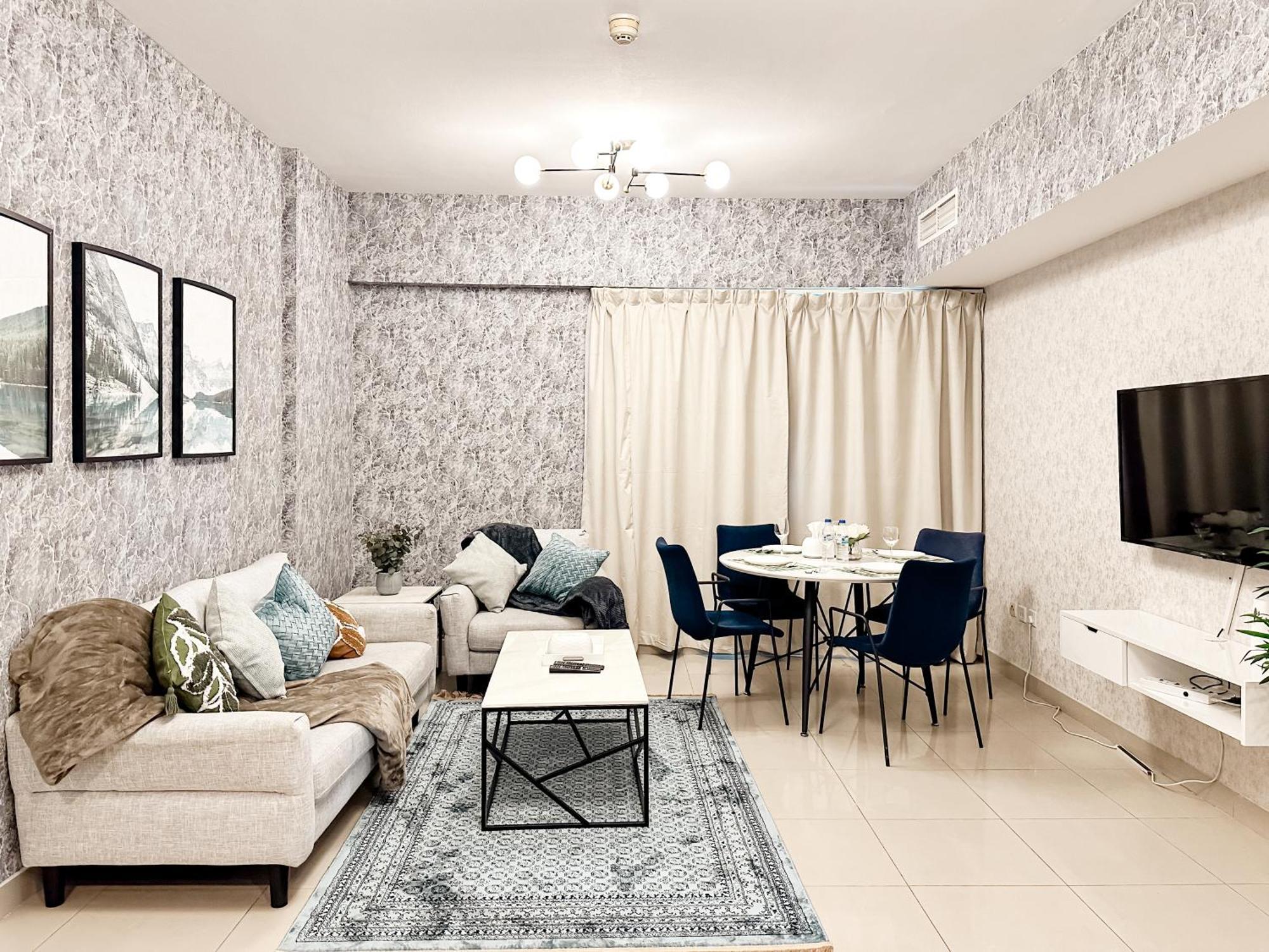 Cozy 2 Bedroom In Red In Sport Appartement Dubaï