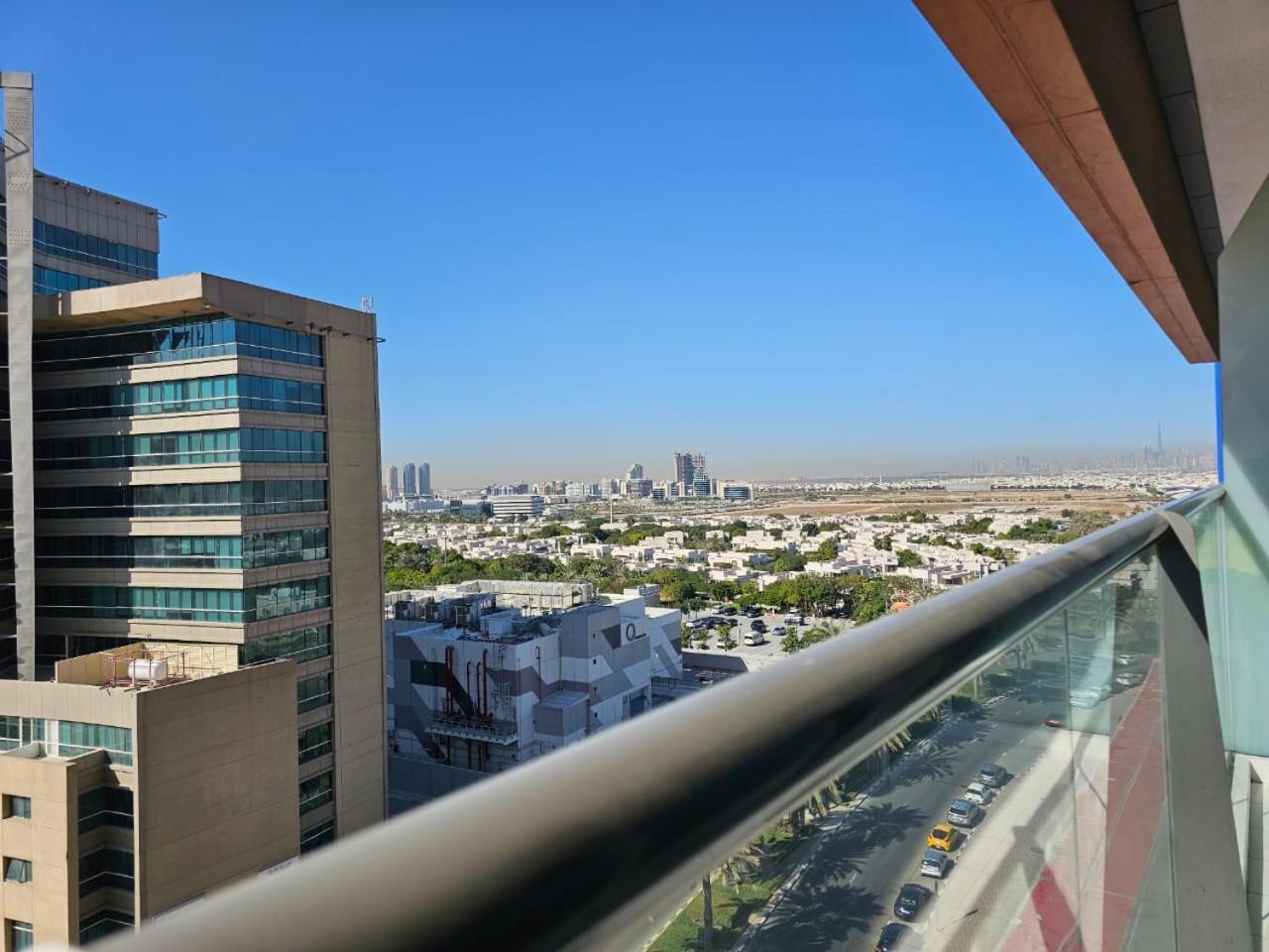 Appartement Silicon Oasis Staycation