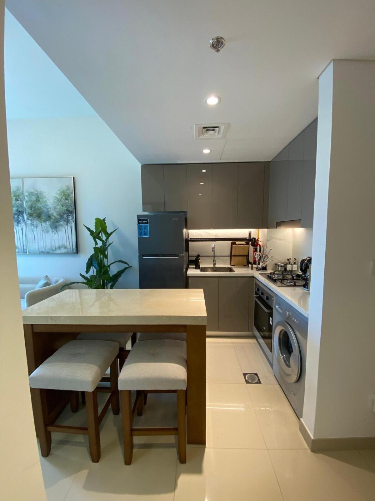 Appartement Cozy 1 Bedroom Near Downtown *