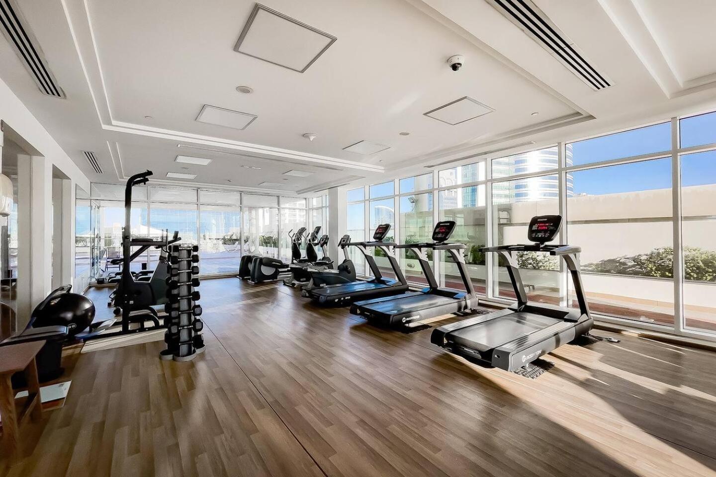 Appartement Short Walk To Marina & Jbr 1bhk Pool & Gym *