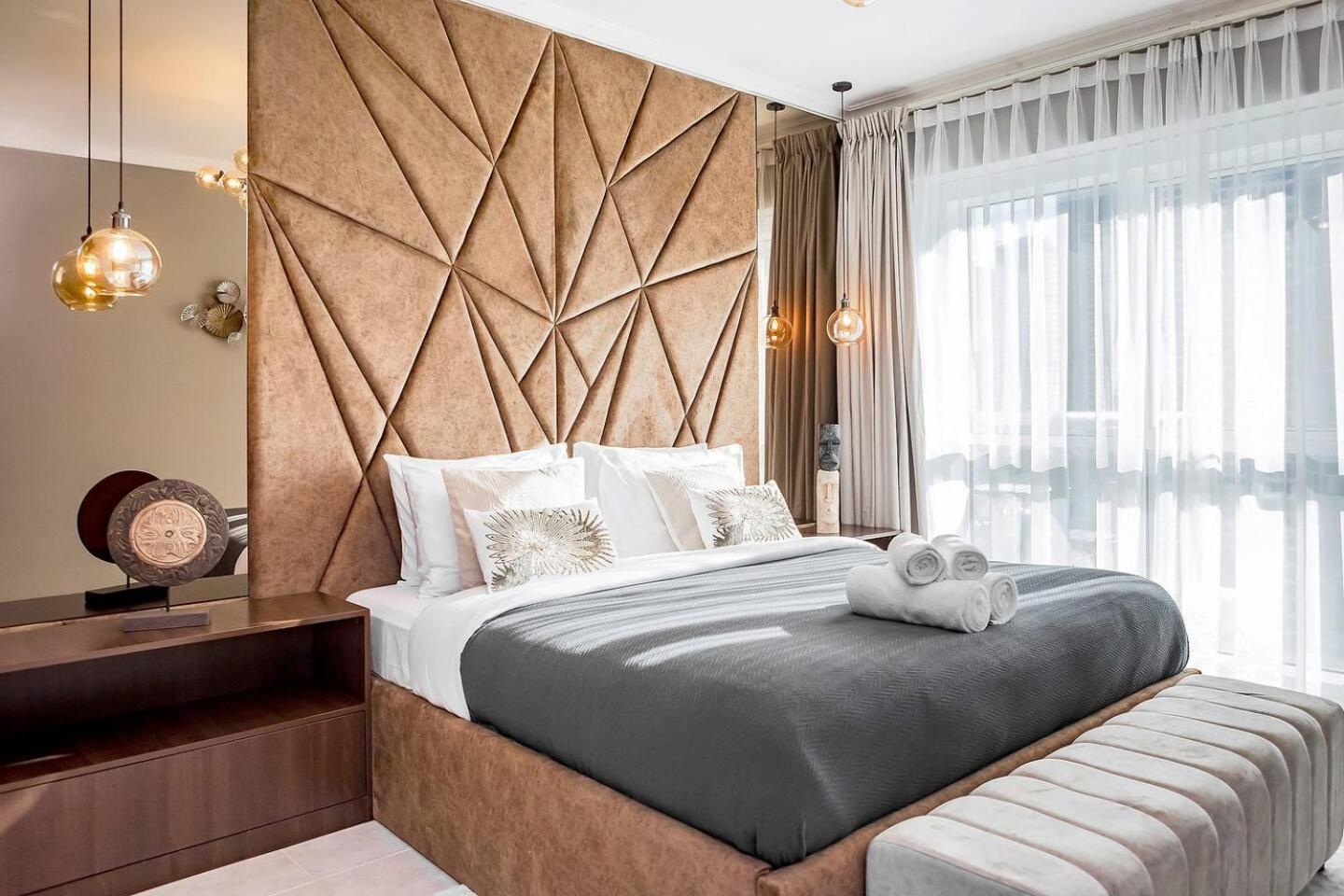 Short Walk To Marina & Jbr 1bhk Pool & Gym Appartement Dubaï
