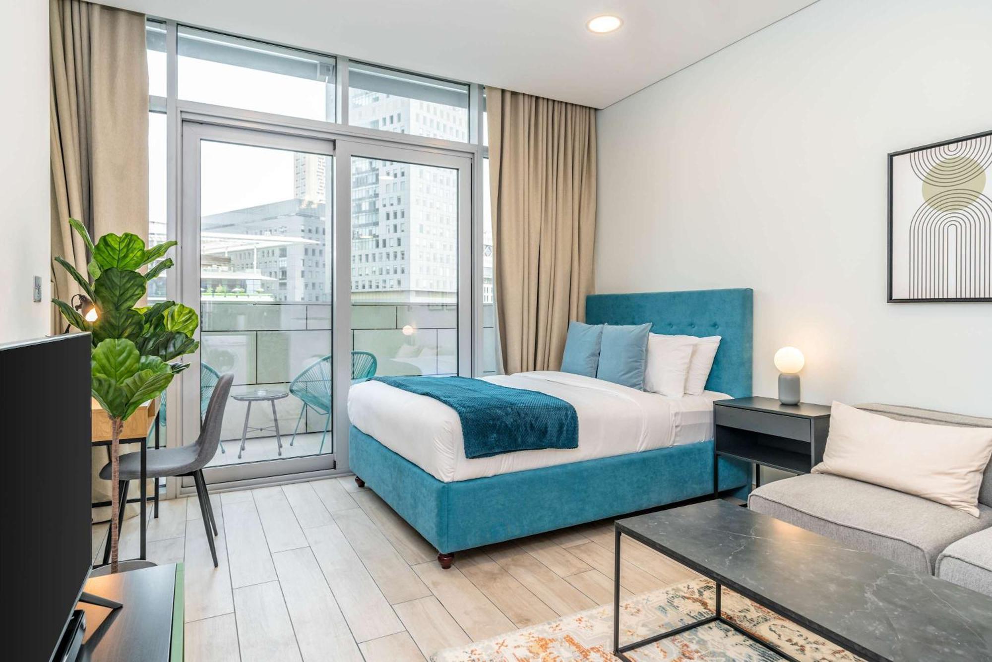 Silkhaus Newly Furnished Facing Difc With Pool And Gym Access Dubai