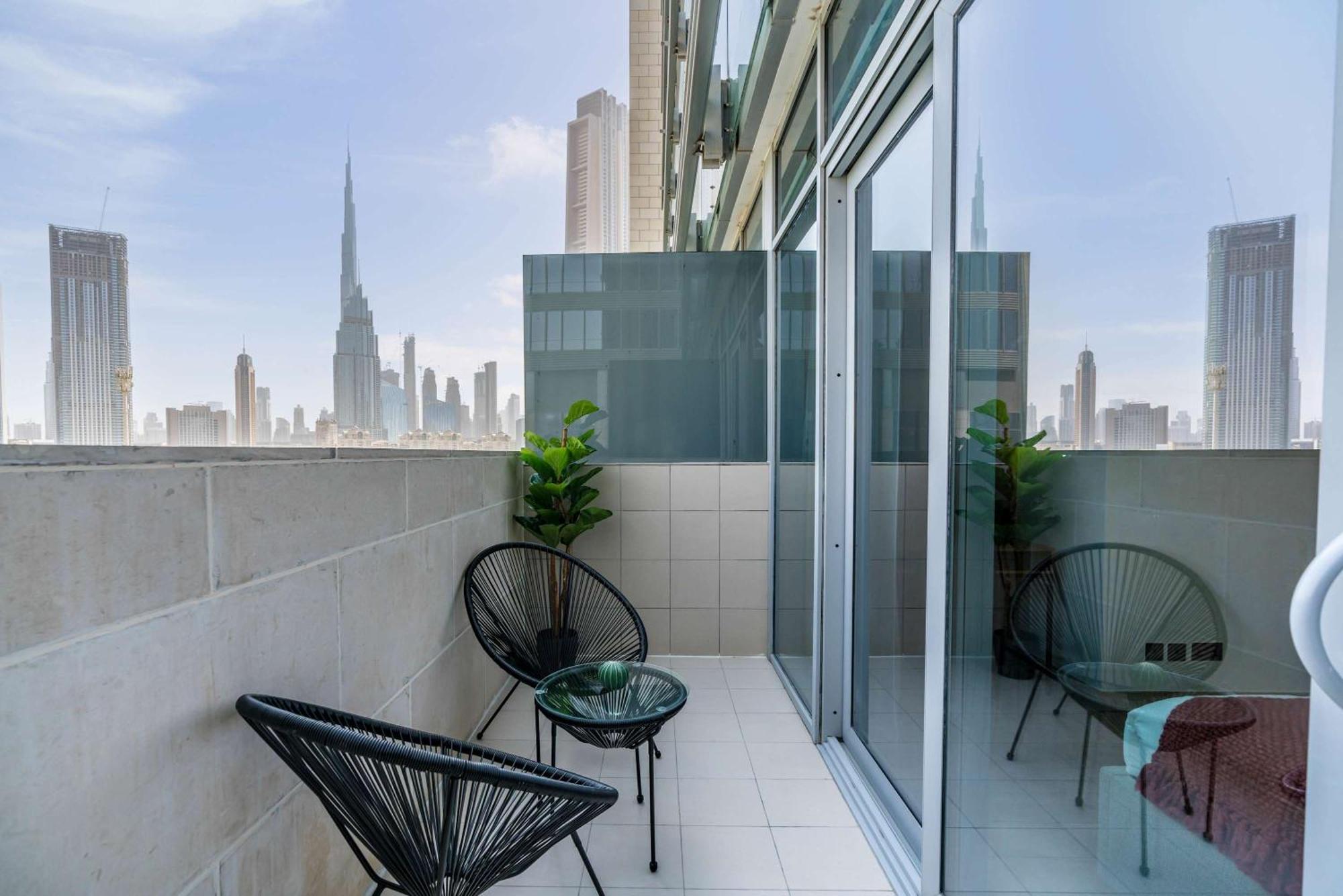 Apartemen Silkhaus In Difc With Burj Khalifa View, Pool & Gym Dubai