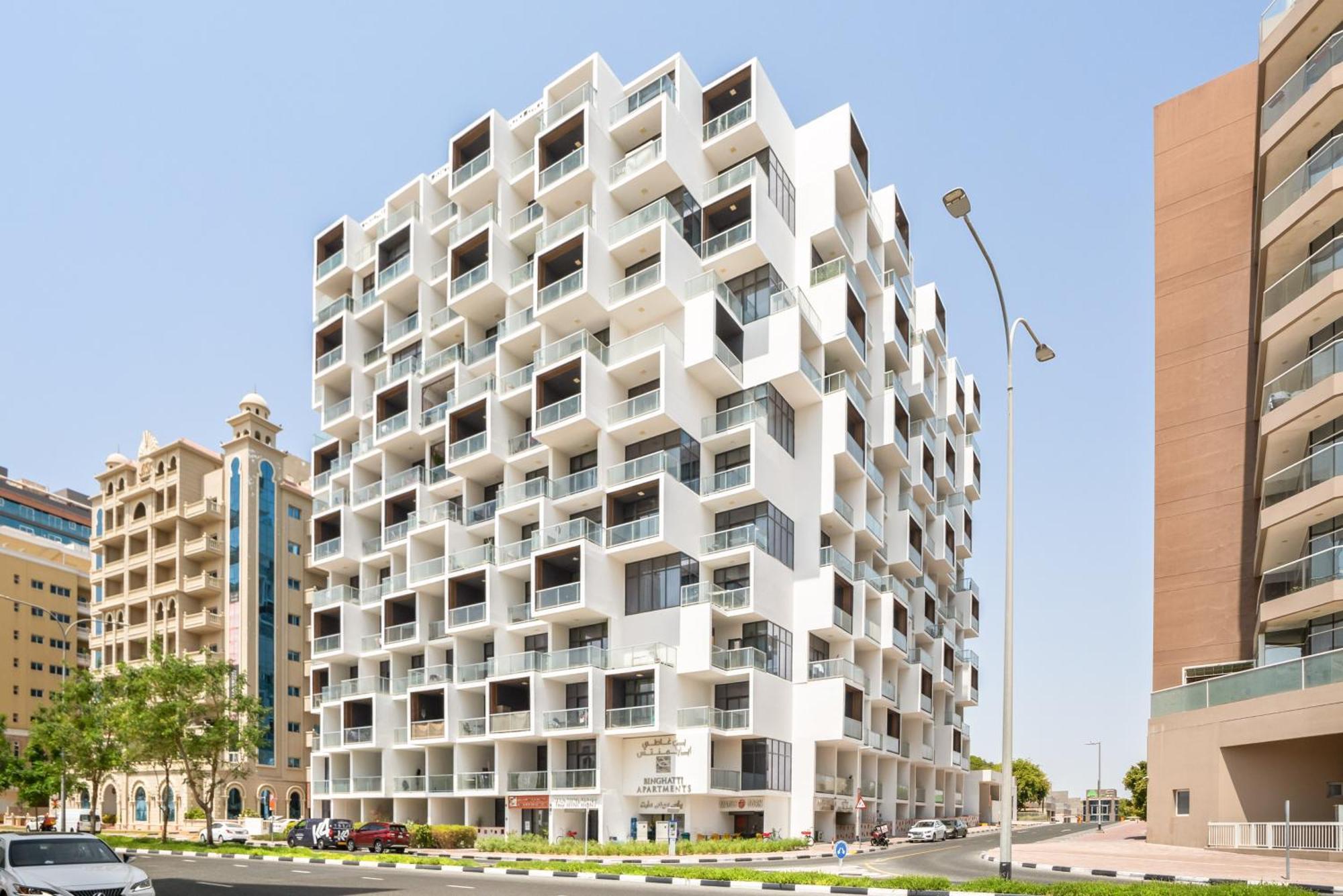 Upscale In Binghatti Apartments, Dso * Dubái