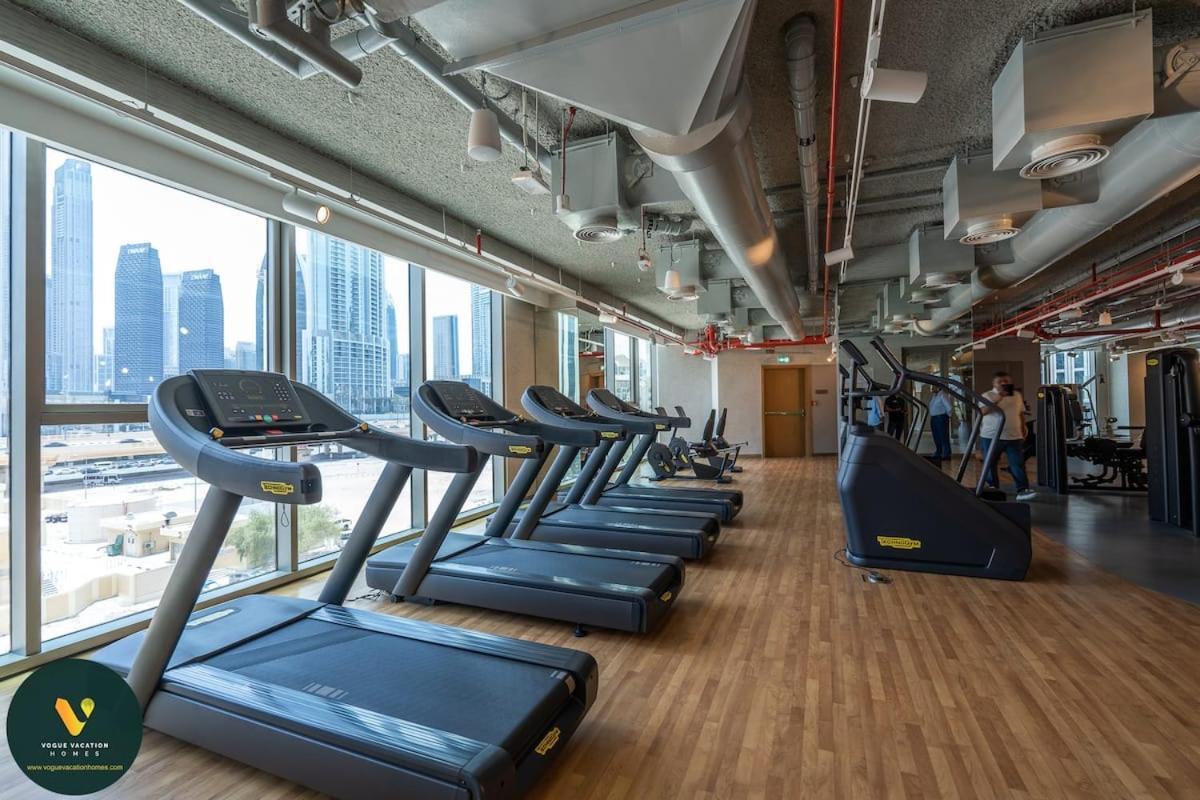 Downtown Views Ii - Vogue -tower 1, -1 Bedroom That Sleeps 3 -13th Floor -large Balcony With Views Appartement Dubaï