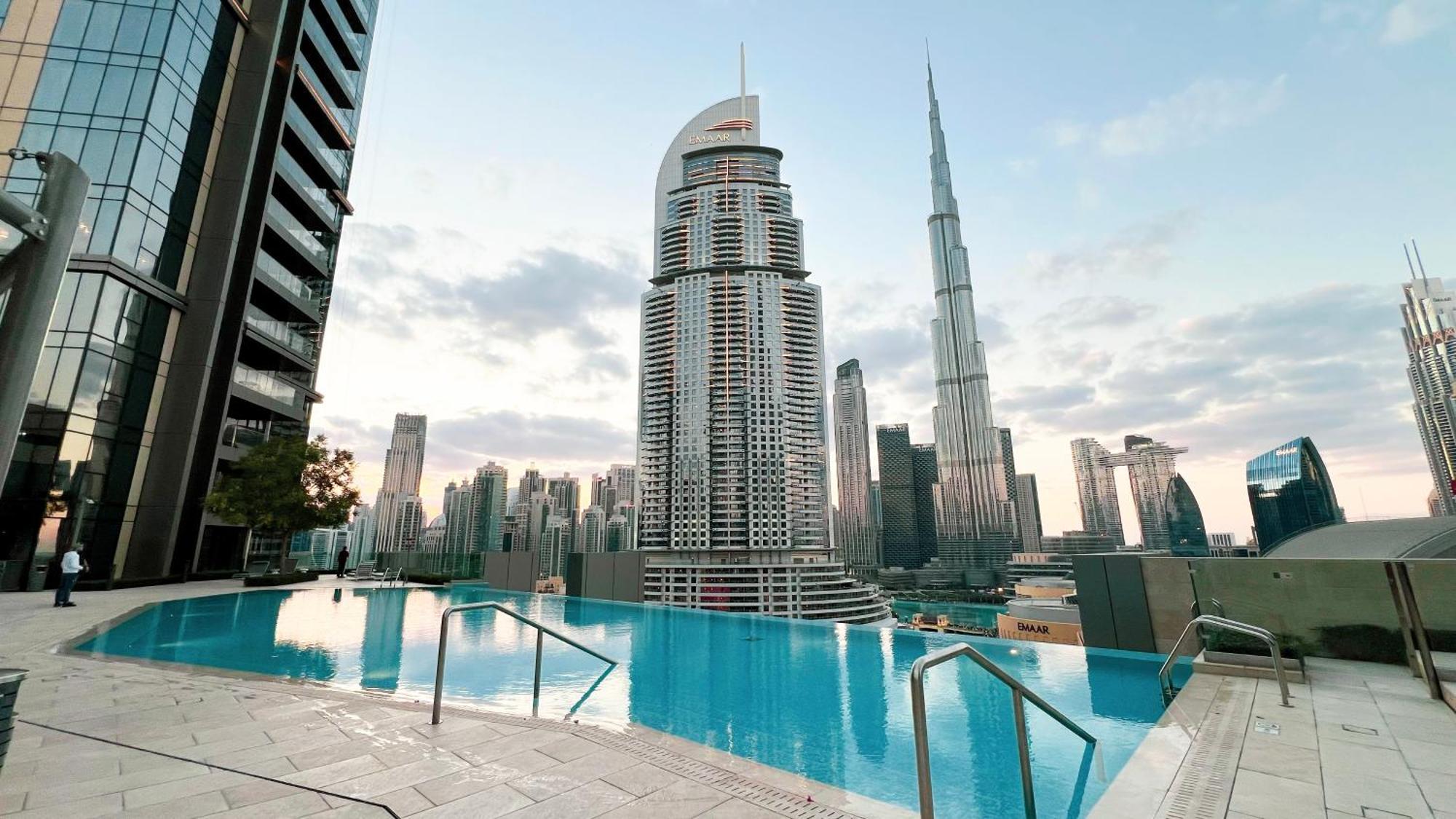 Luxe 1br With Full Burj Views And Mall Access