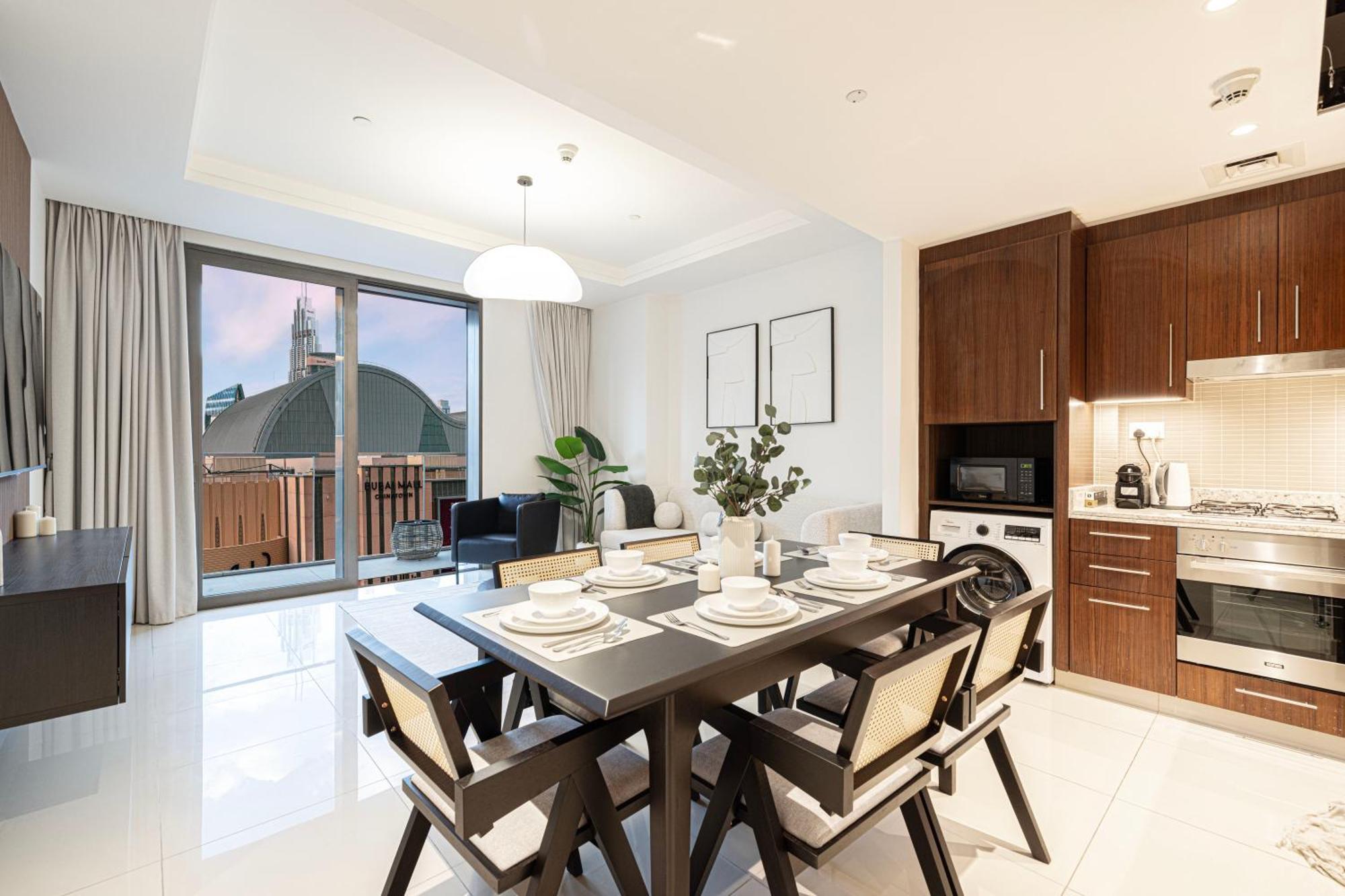 Luxe 1br With Full Burj Views And Mall Access Appartement *