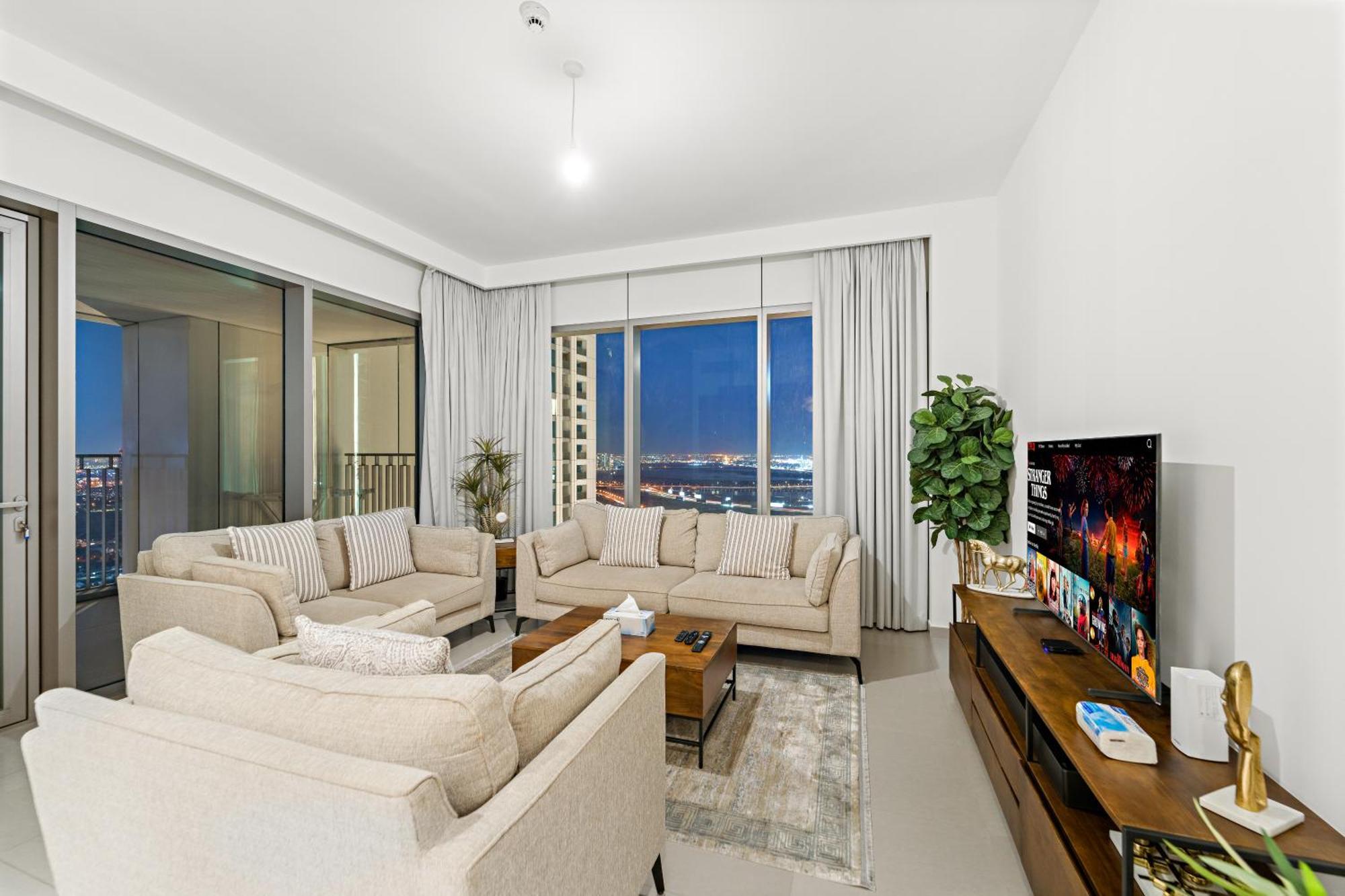 Elegant 2br In Downtown L Walk To Mall *