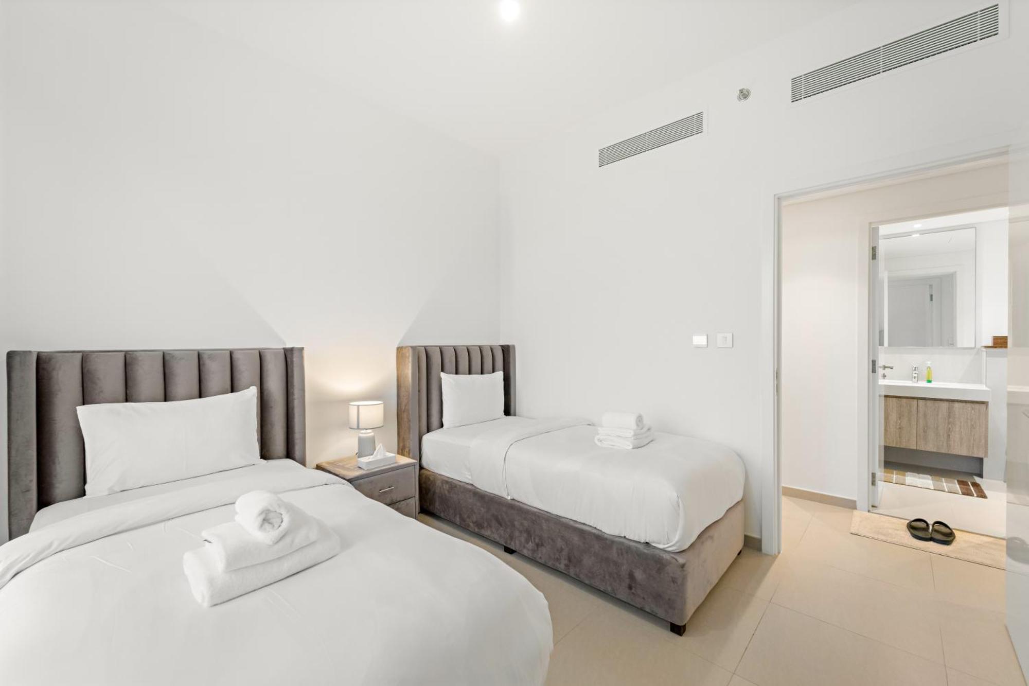 Appartement Elegant 2br In Downtown L Walk To Mall Dubaï