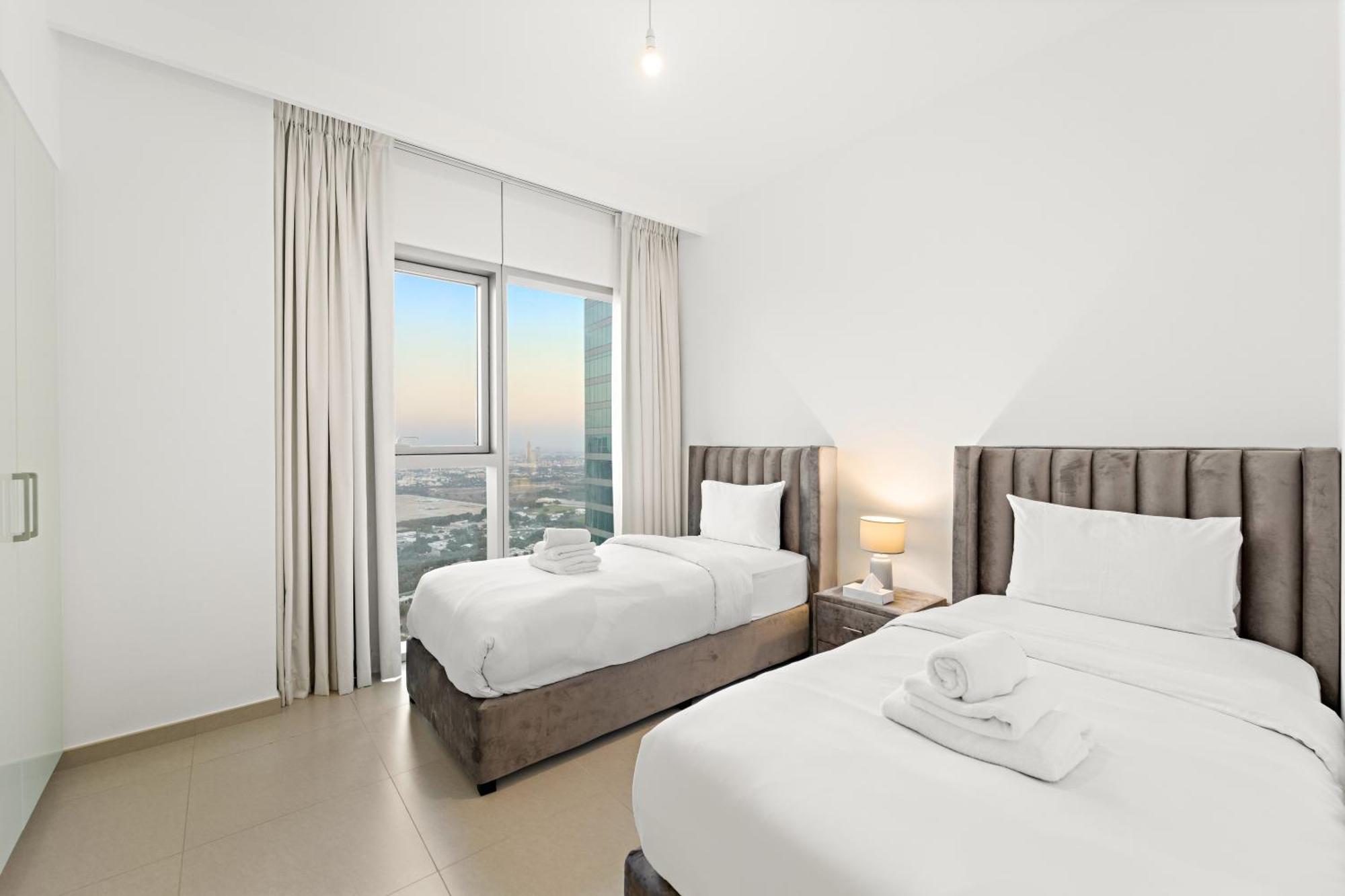Elegant 2br In Downtown L Walk To Mall Dubaï