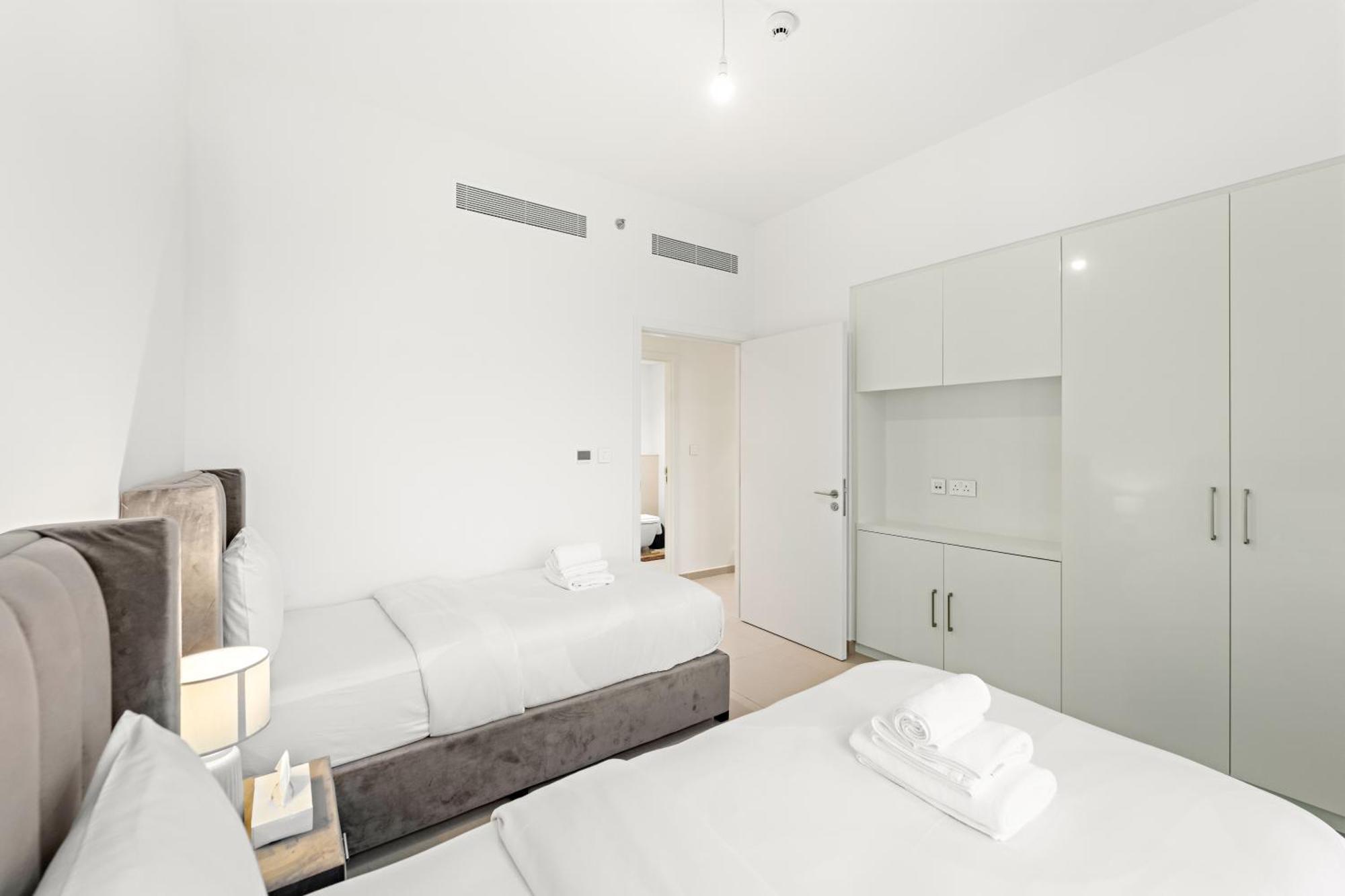 Elegant 2br In Downtown L Walk To Mall Appartement