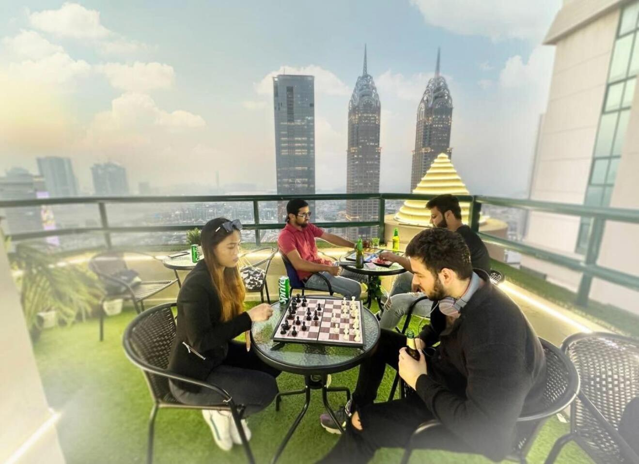 Privat bolig Destination Partition In Tecom Near Metro Dubai