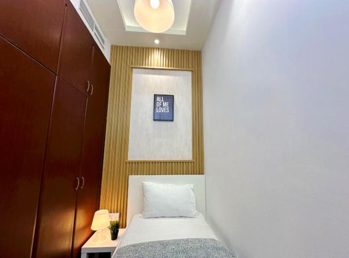 Destination Partition In Tecom Near Metro Privat bolig *