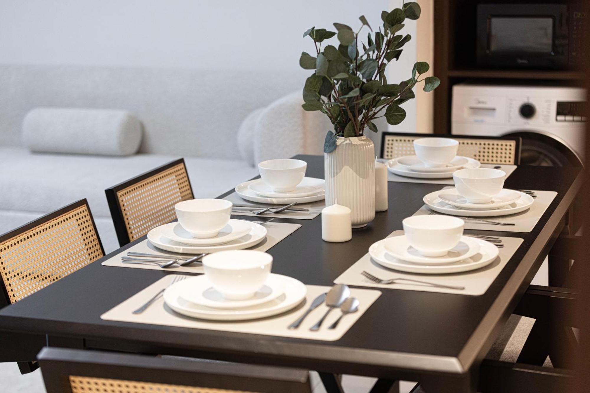 Luxe 1br With Full Burj Views And Mall Access *