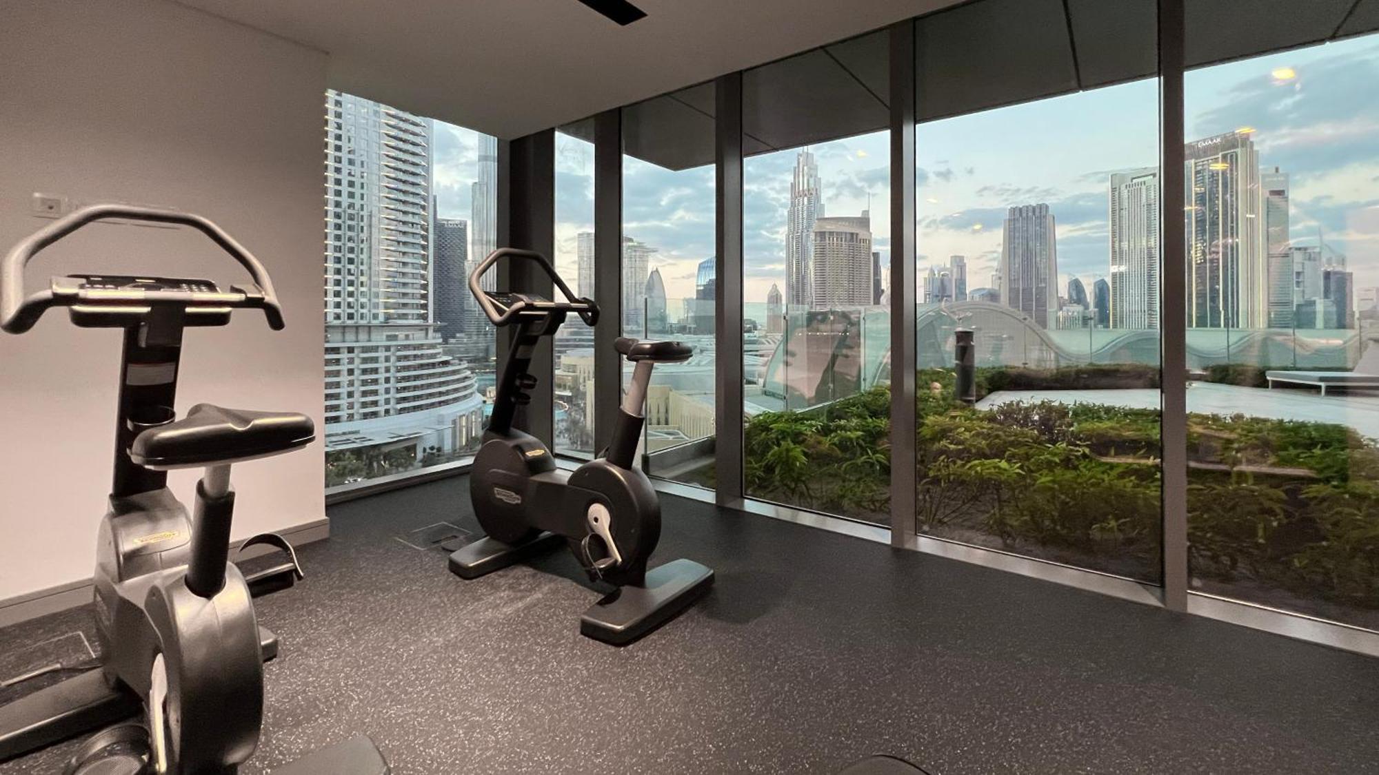Luxe 1br With Full Burj Views And Mall Access Dubaï