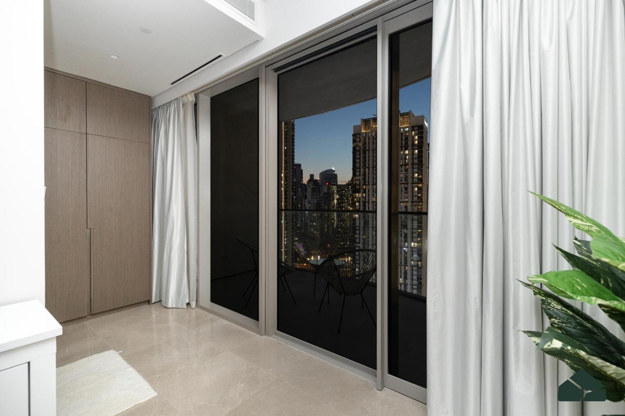 Grande Tranquil 2br Next To Opera By Bms Dubái