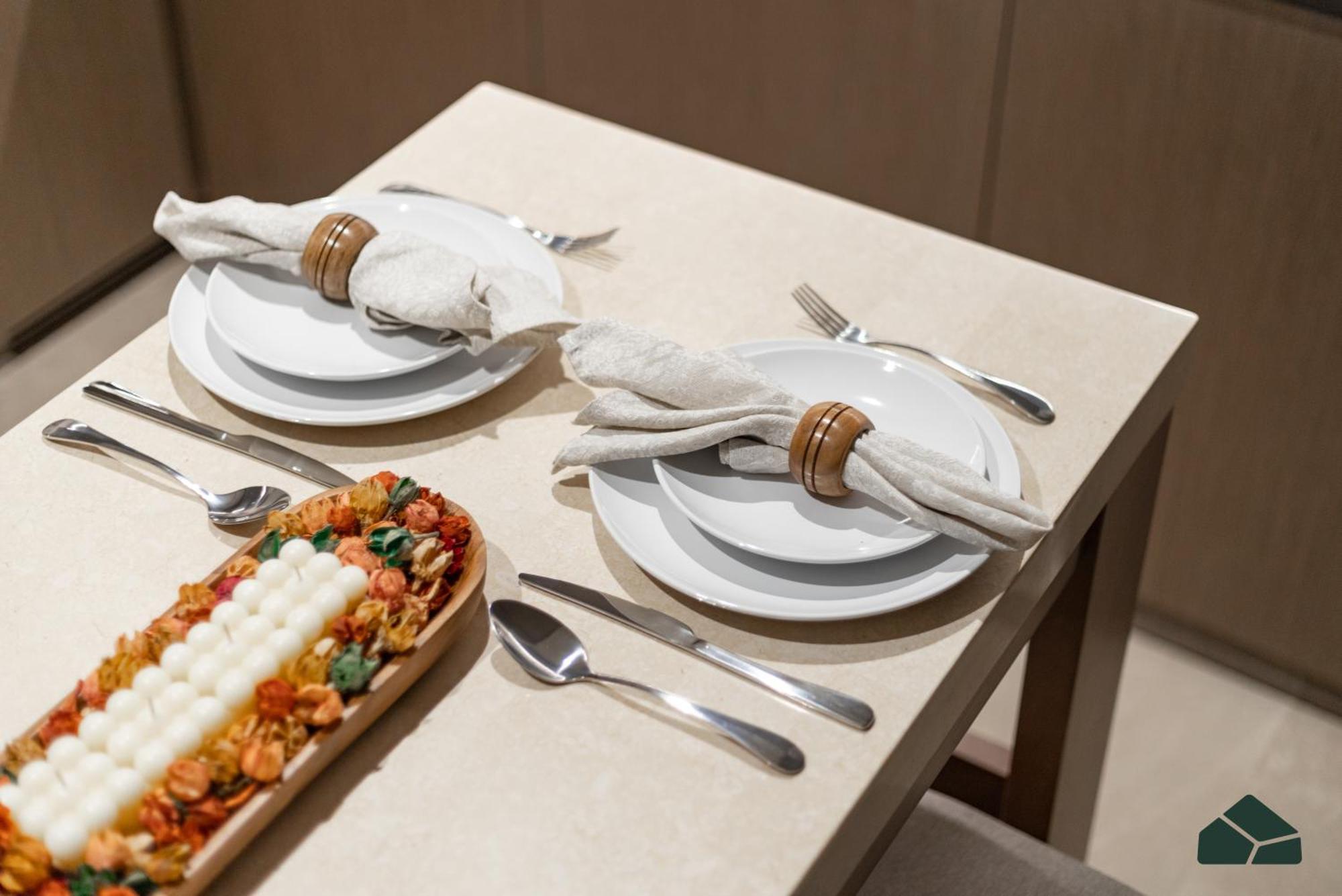 Grande Tranquil 2br Next To Opera By Bms