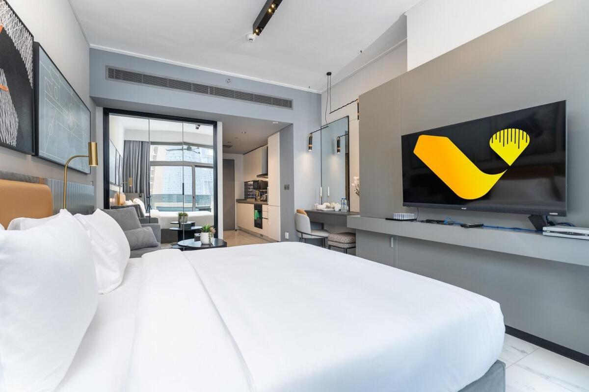 Apartamento Vogue Mag318 Downtown - Pool View And Walkable To Burj Khalifa And The Mall Dubai