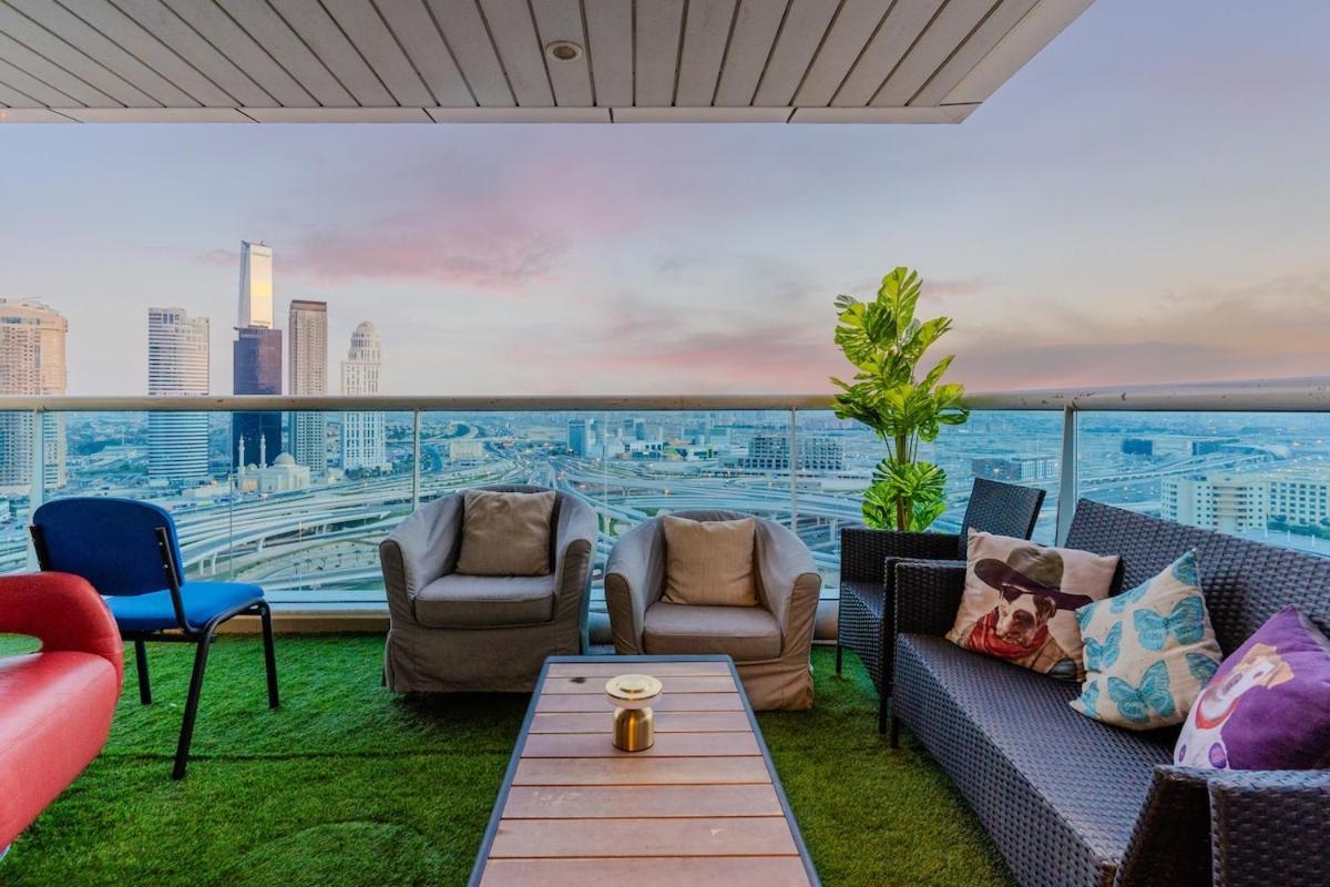 New Elegant & Luxury 3br In Marina