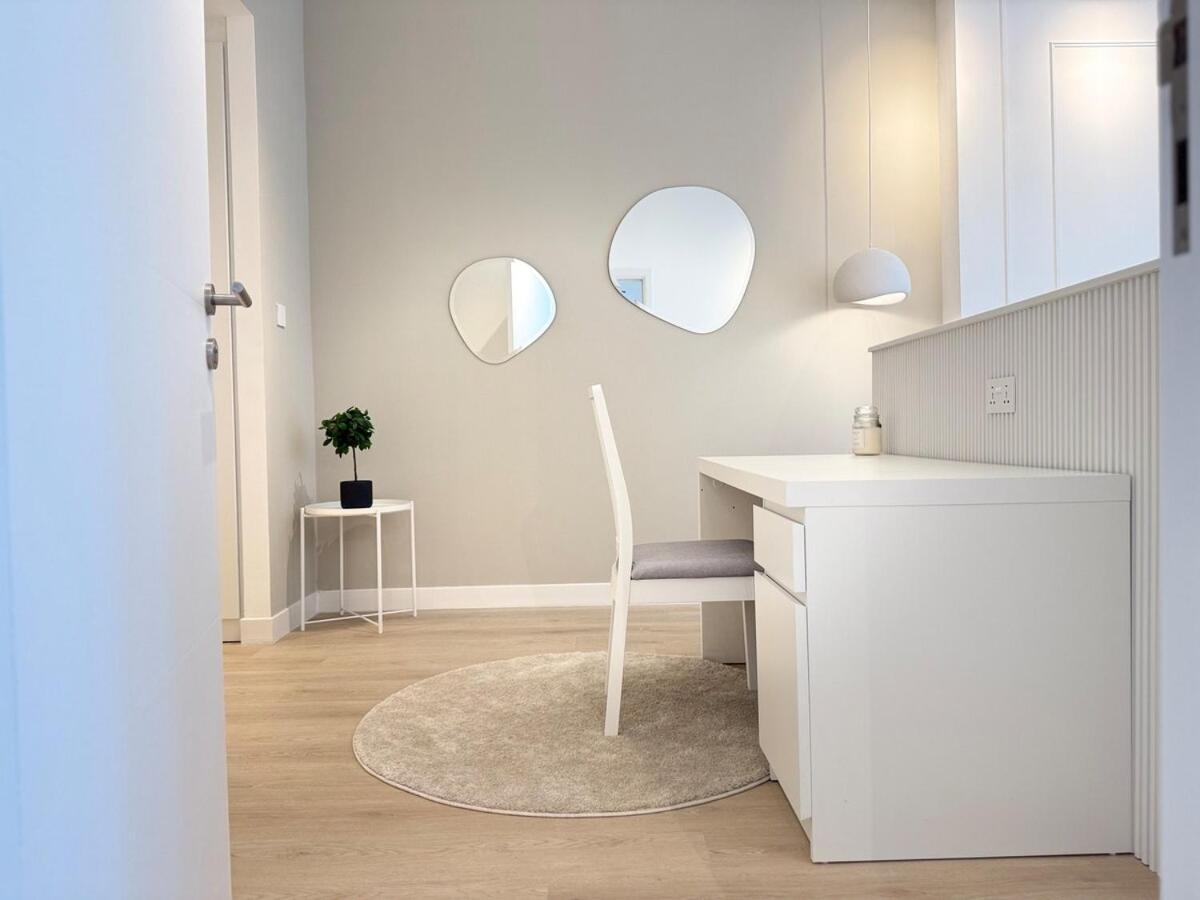 Cozy And Modern Two Bedroom In Marina * Dubái