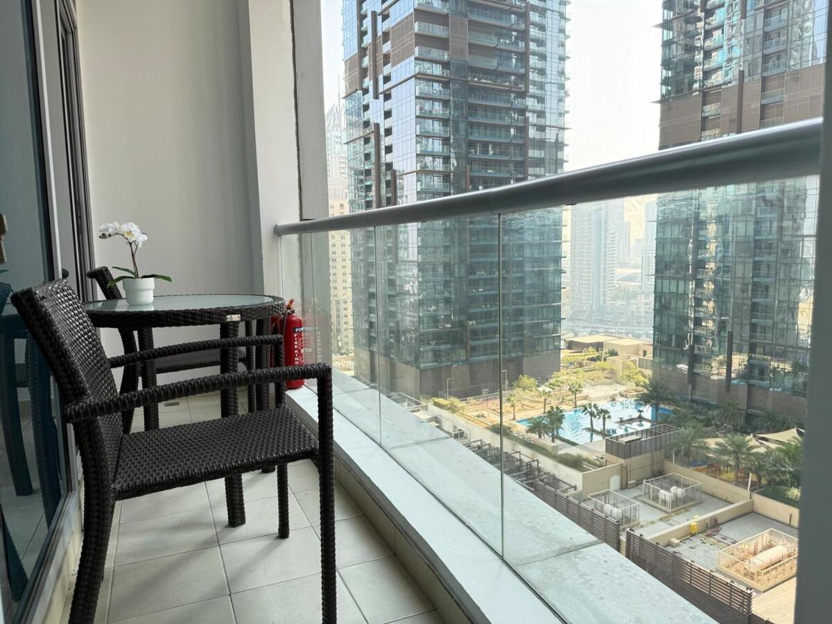 Apartamento Cozy And Modern Two Bedroom In Marina Dubái