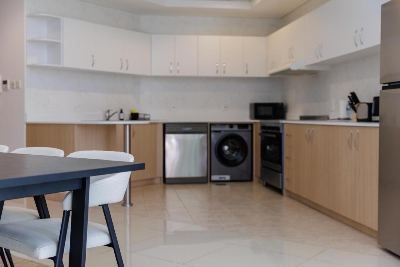 Waterfront Flat Stunning View Sleeps 6 Appartement