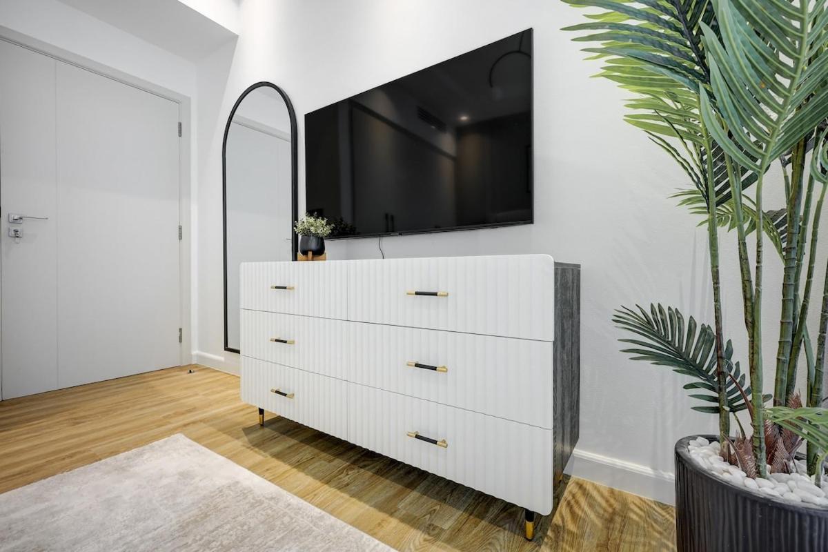 Luxurious 4-bedroom Perfect For Families In Marina Dubaï