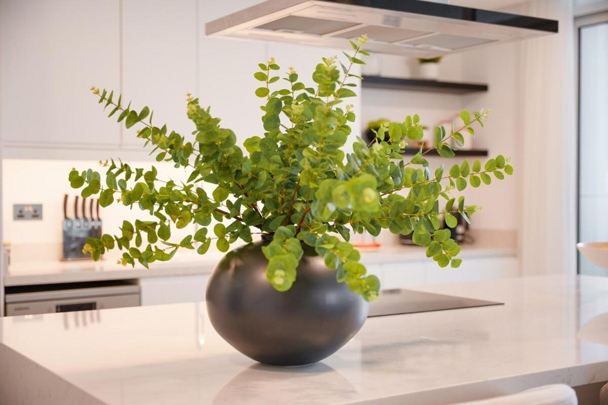 Luxurious 4-bedroom Perfect For Families In Marina Dubaï