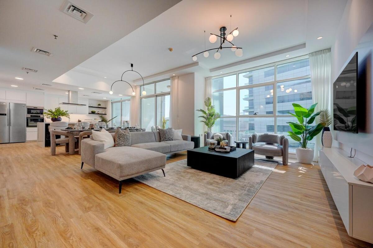 Luxurious 4-bedroom Perfect For Families In Marina Dubaï