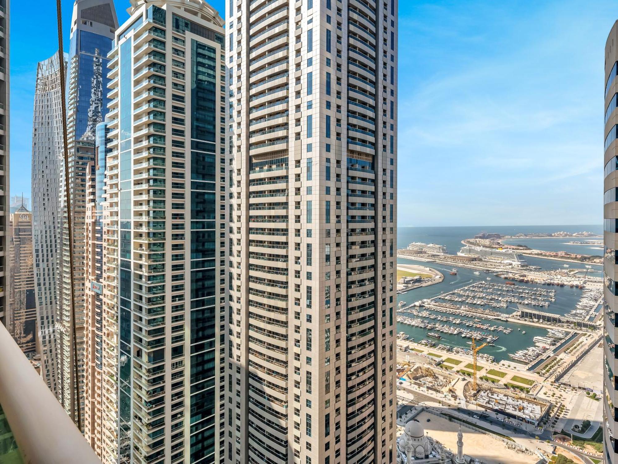 Spacious 3br High Floor Palm View In Marina Appartement Dubaï