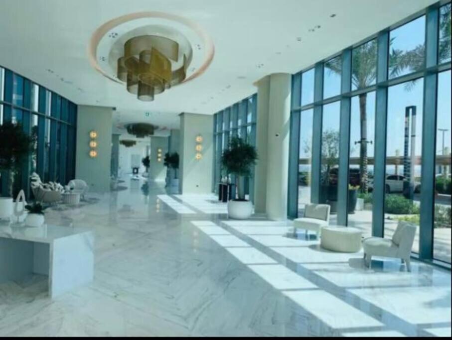 Luxury 2 Bed With Bluewater Views & Infinity Pool Appartement Dubaï
