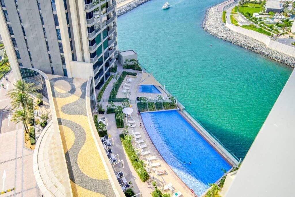 Appartement Luxury 2 Bed With Bluewater Views & Infinity Pool Dubaï